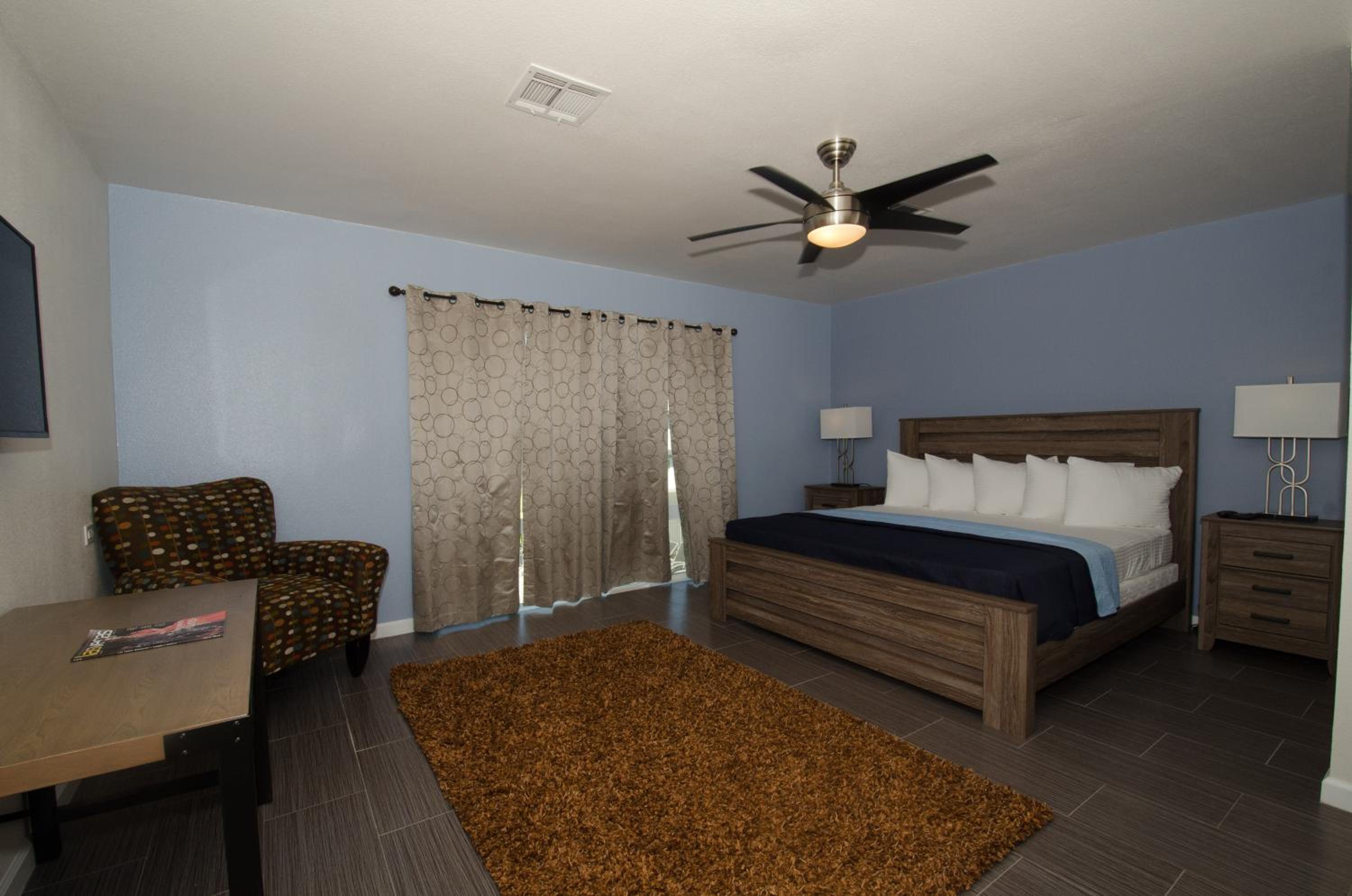 Pool Suite - Photo 2