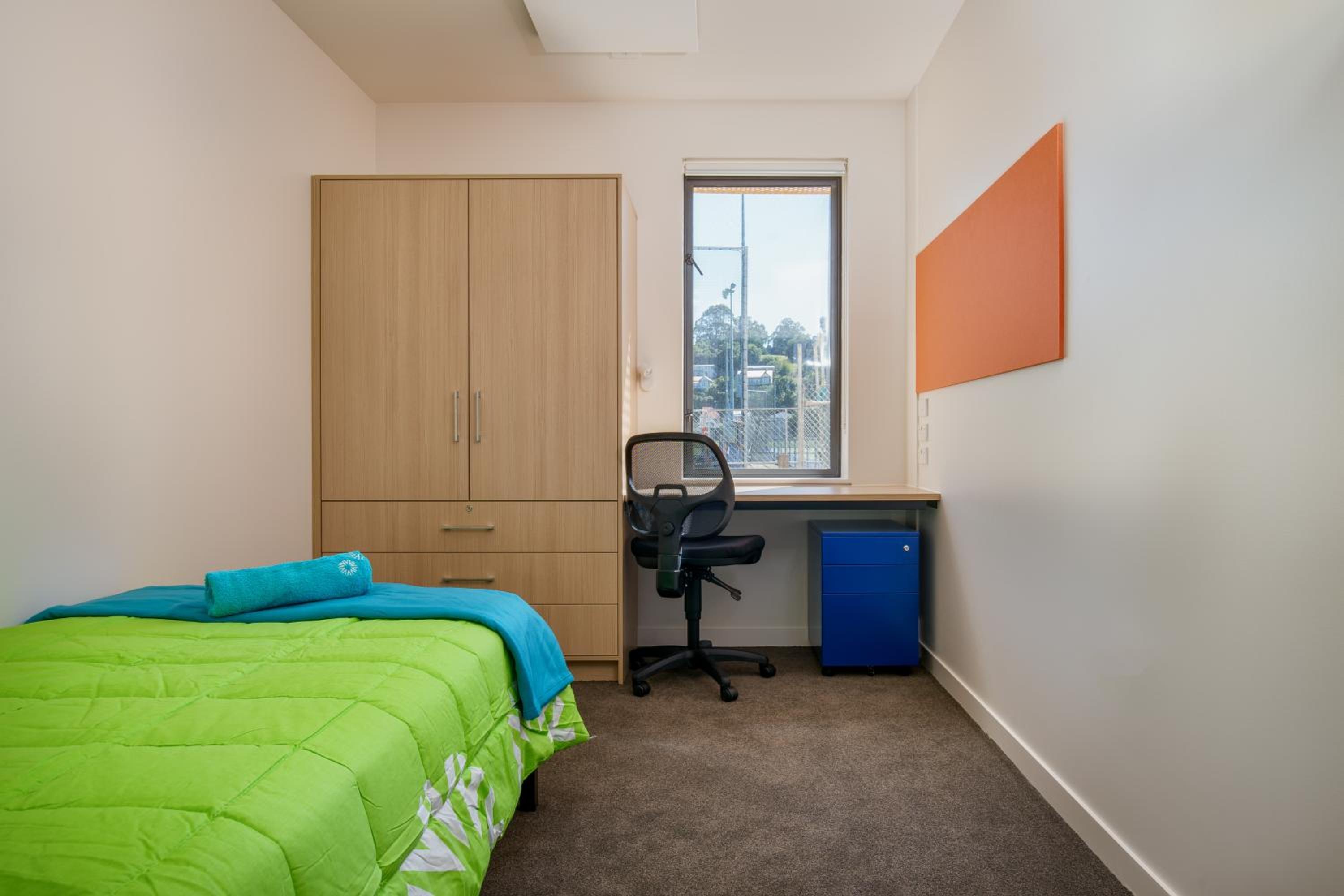 Three-Bedroom Apartment photo 2