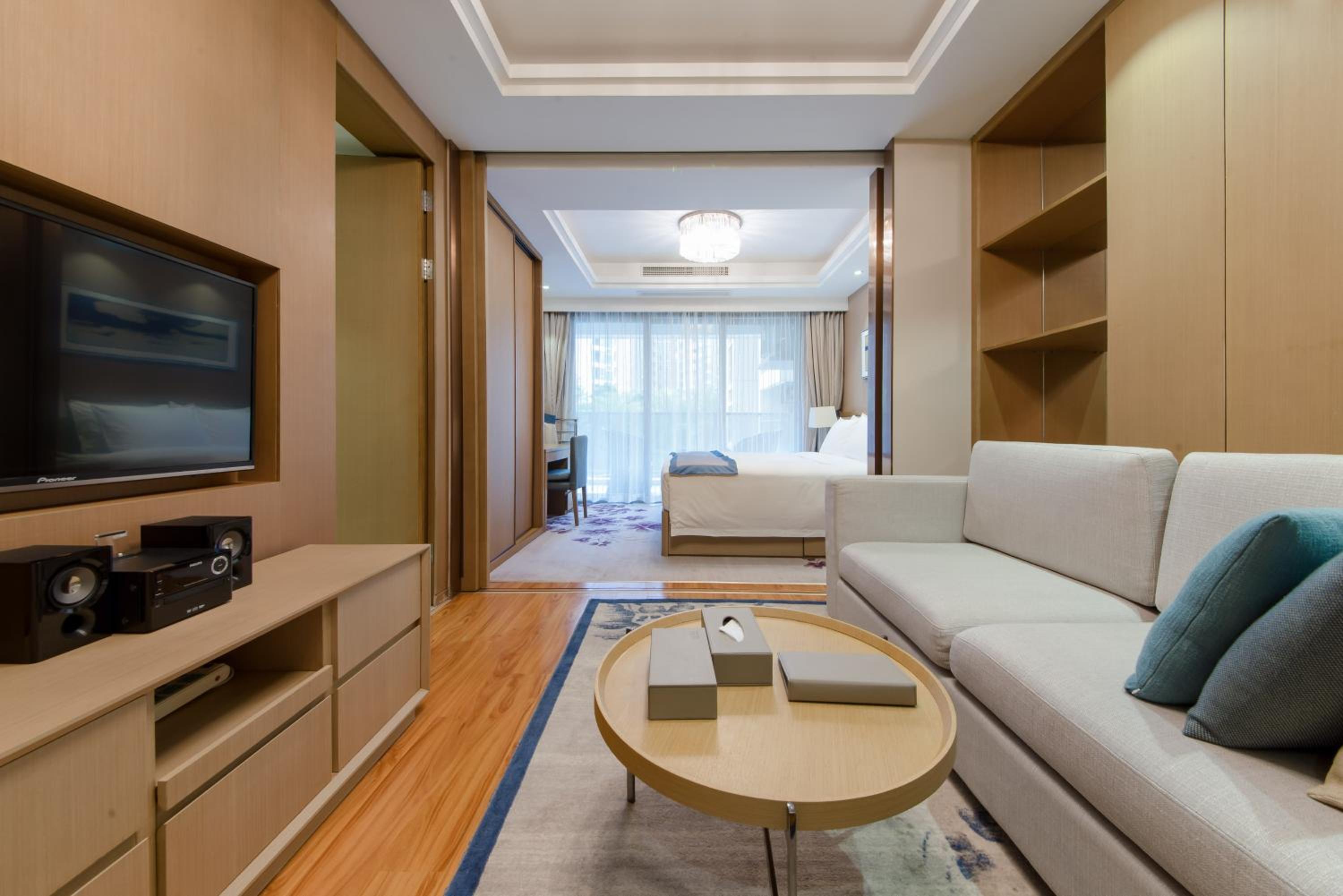 Studio Apartment photo 3