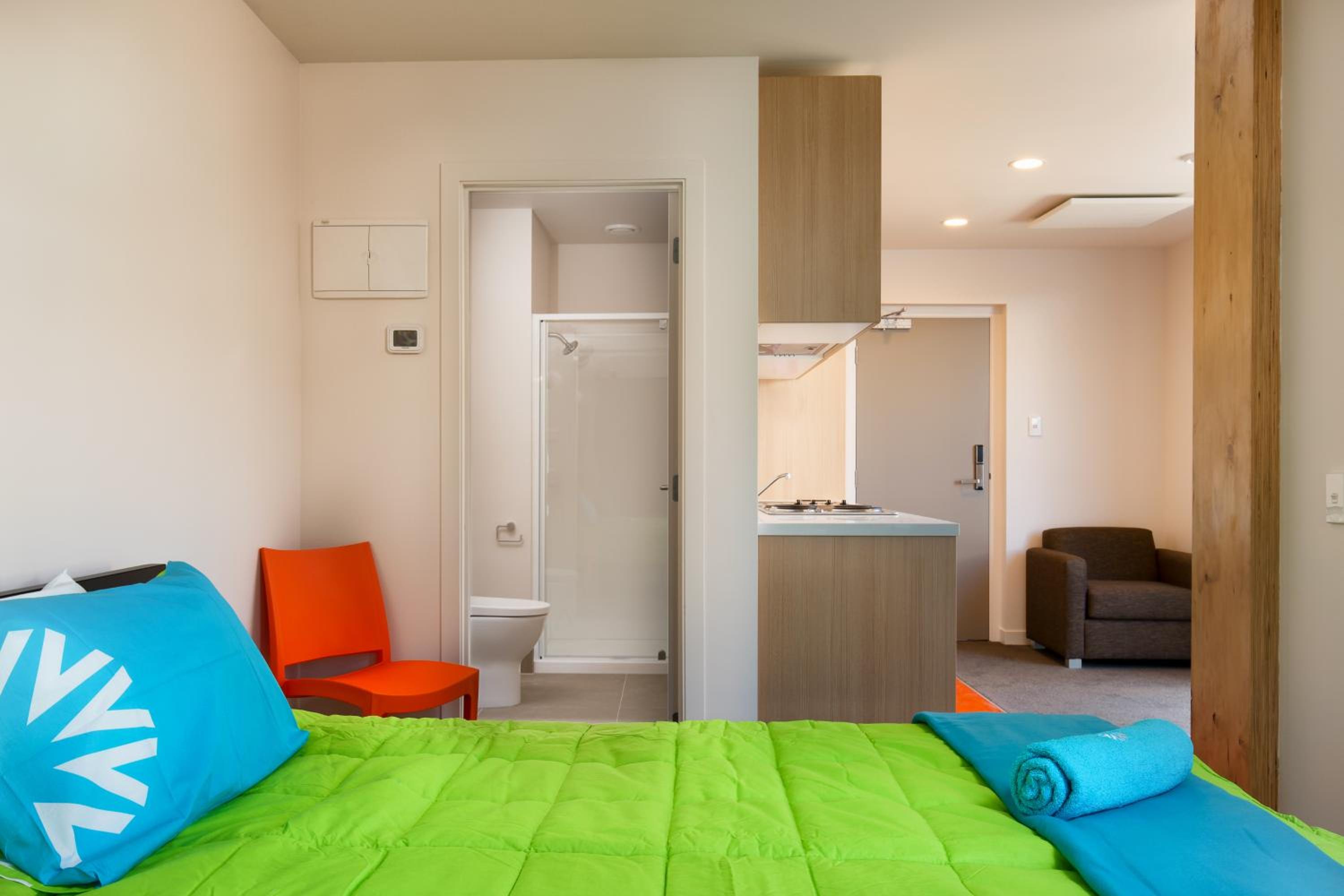 Deluxe Studio Apartment