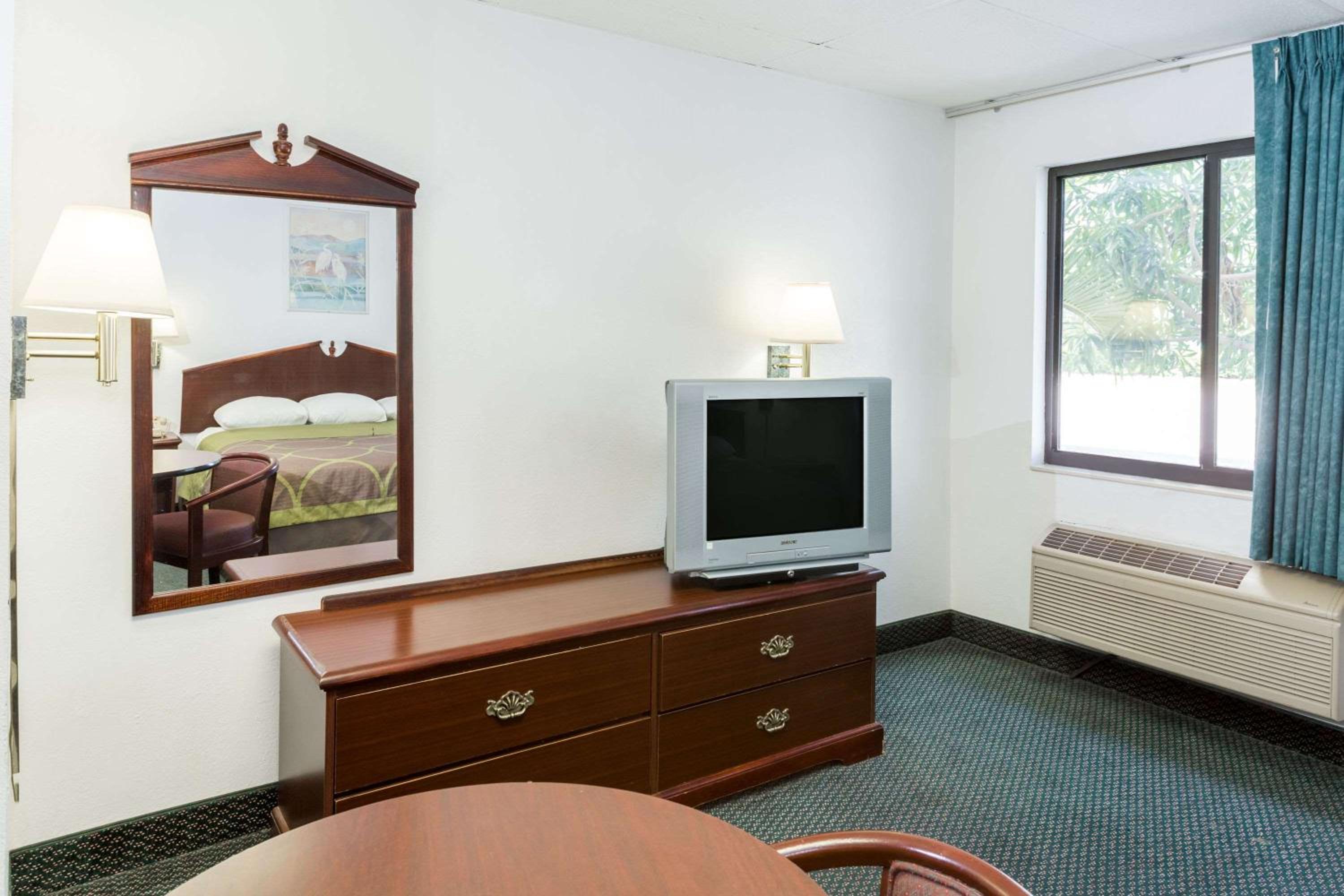 Super 8 by Wyndham Pompano Beach, Billede 4