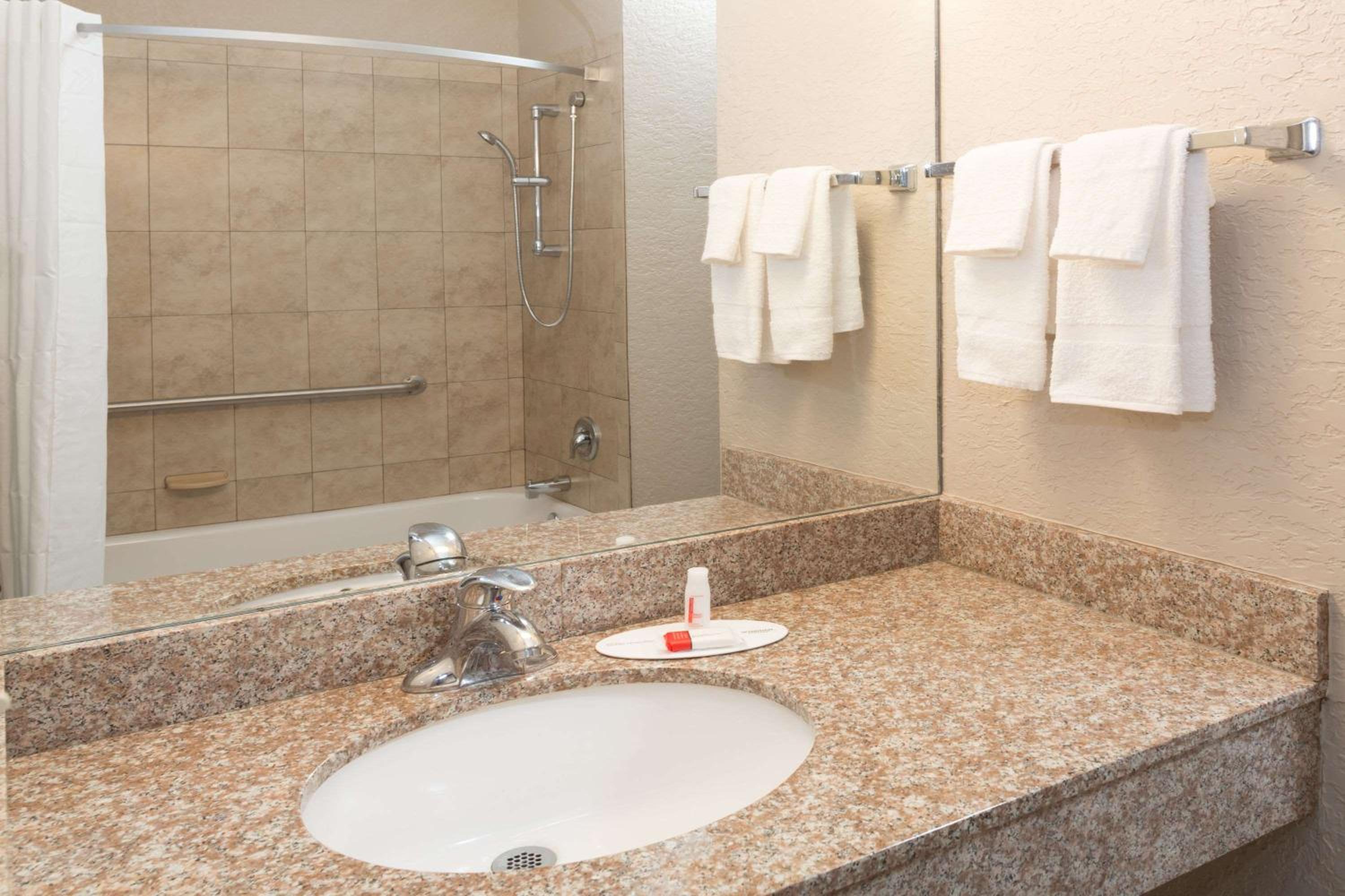 Super 8 by Wyndham Pompano Beach, Billede 5