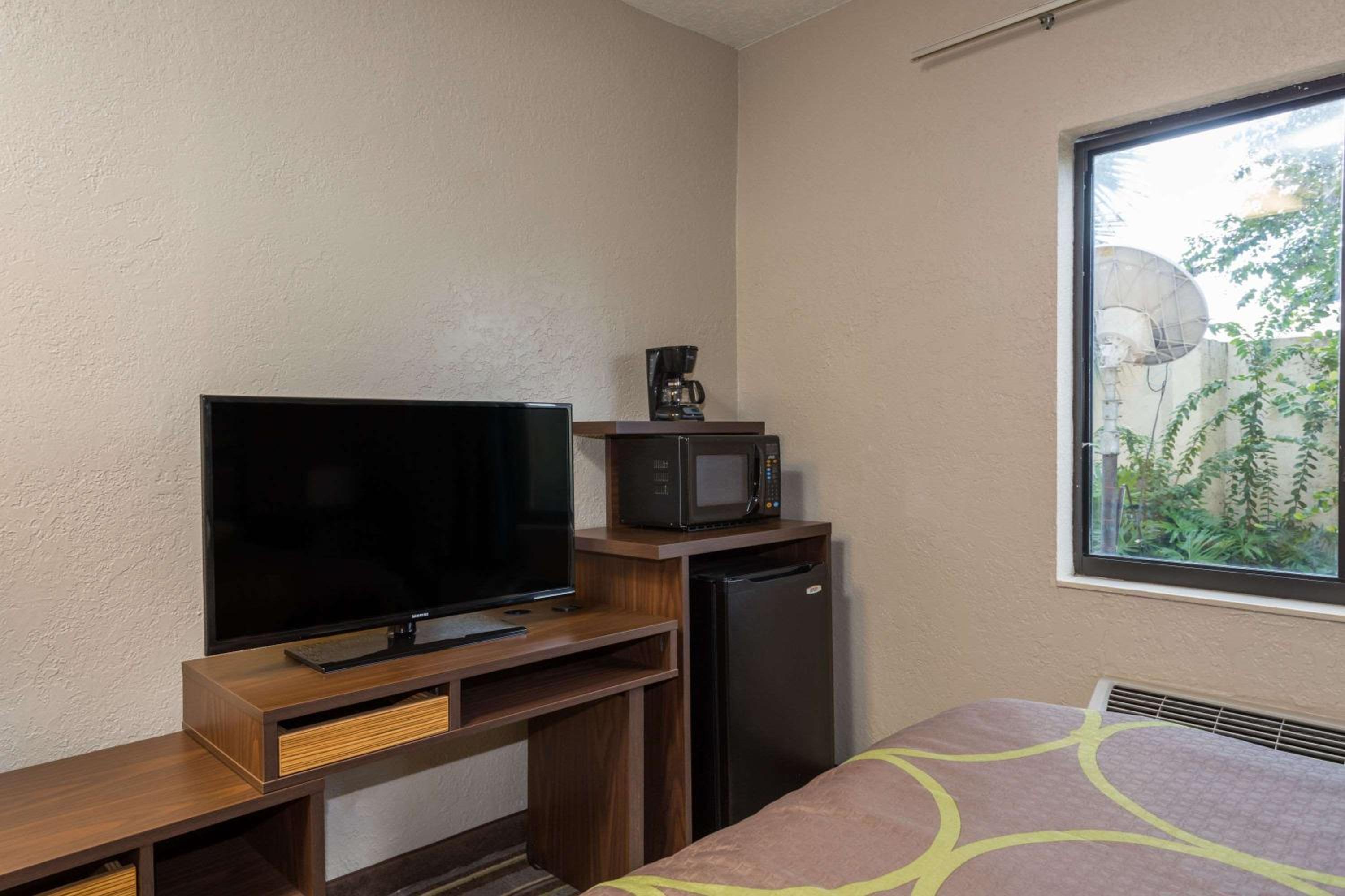 Super 8 by Wyndham Pompano Beach, Billede 2