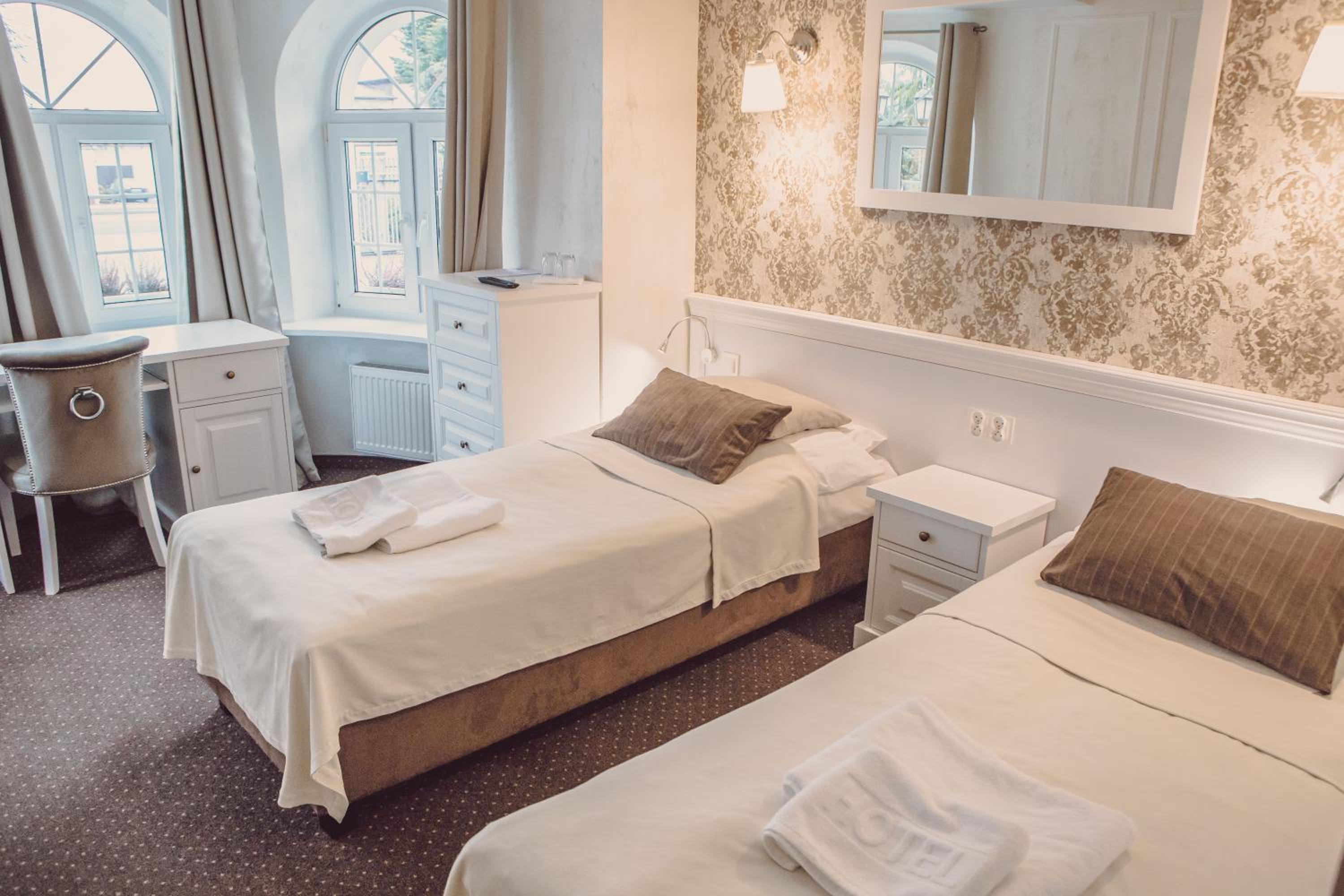 Small Double Room - Photo 8