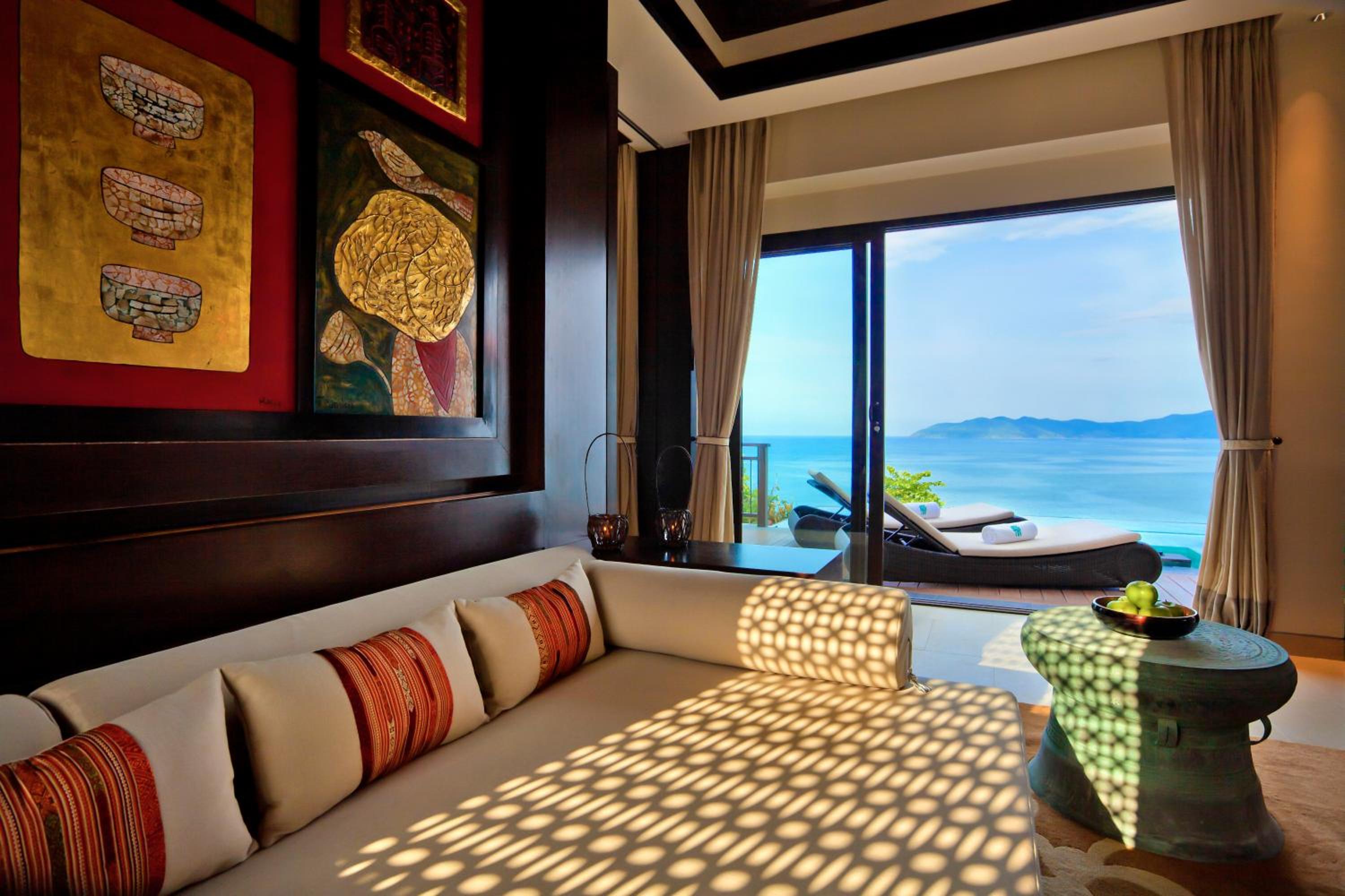 One-Bedroom Hillside Pool Villa with Ocean View - Photo 6