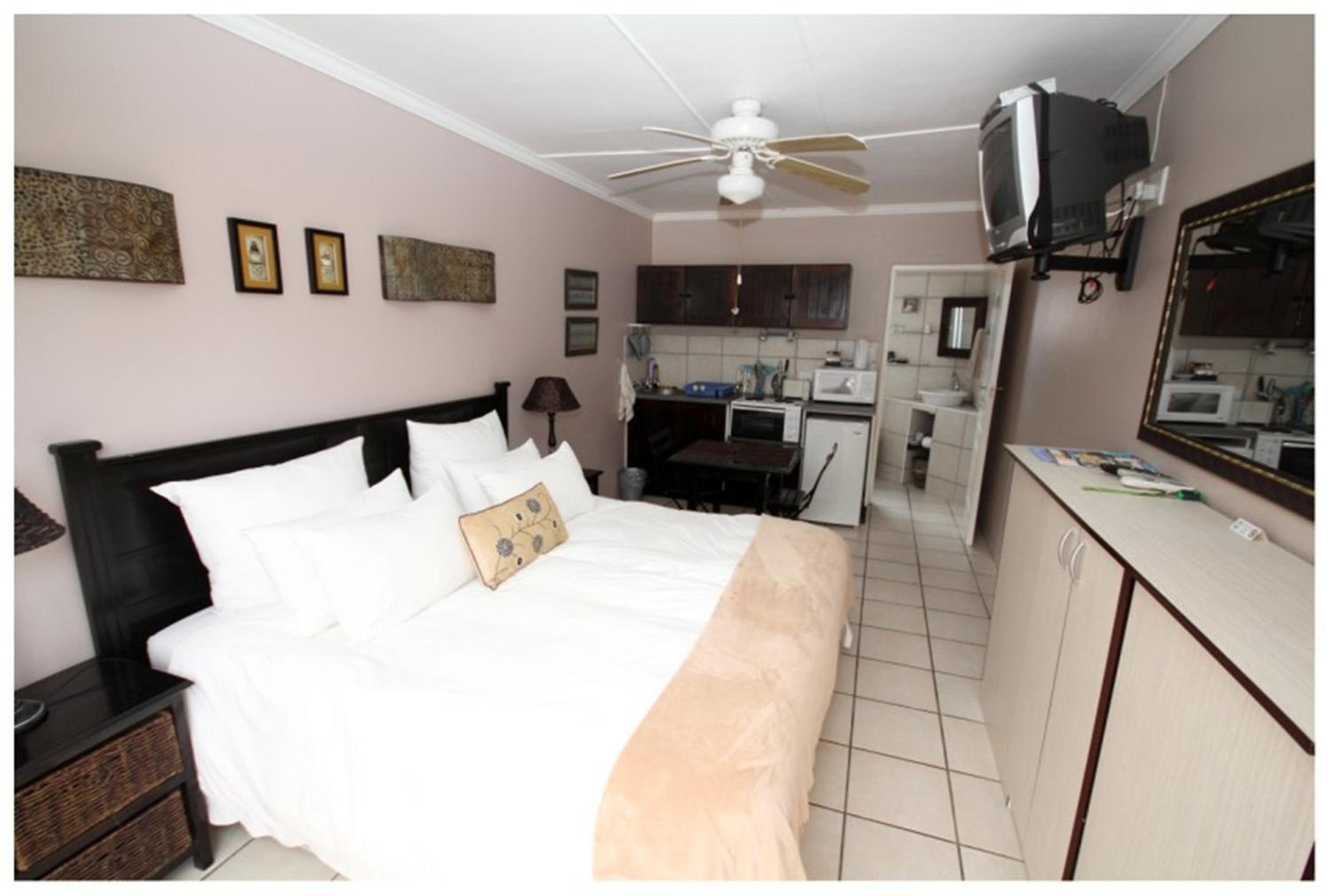 Standard Double Room photo 1