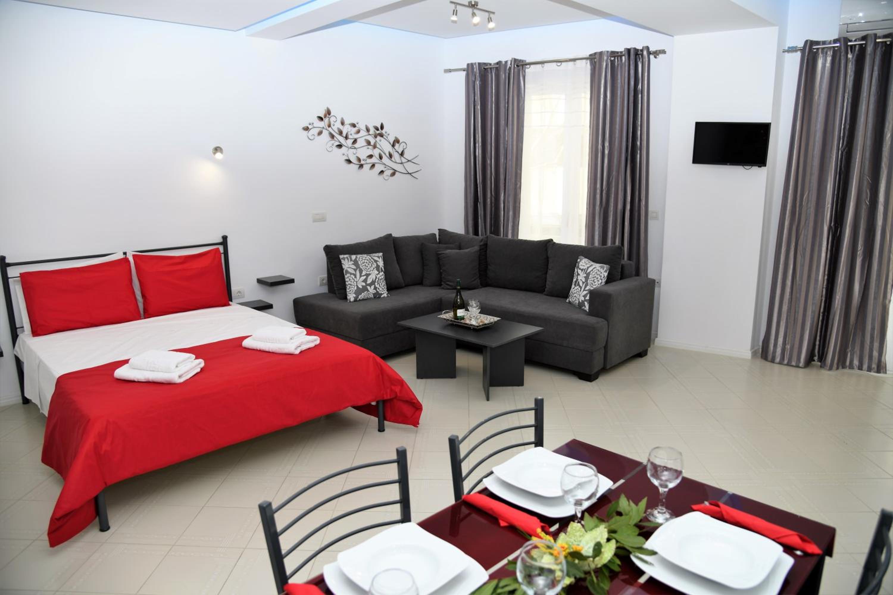 Studio Apartment