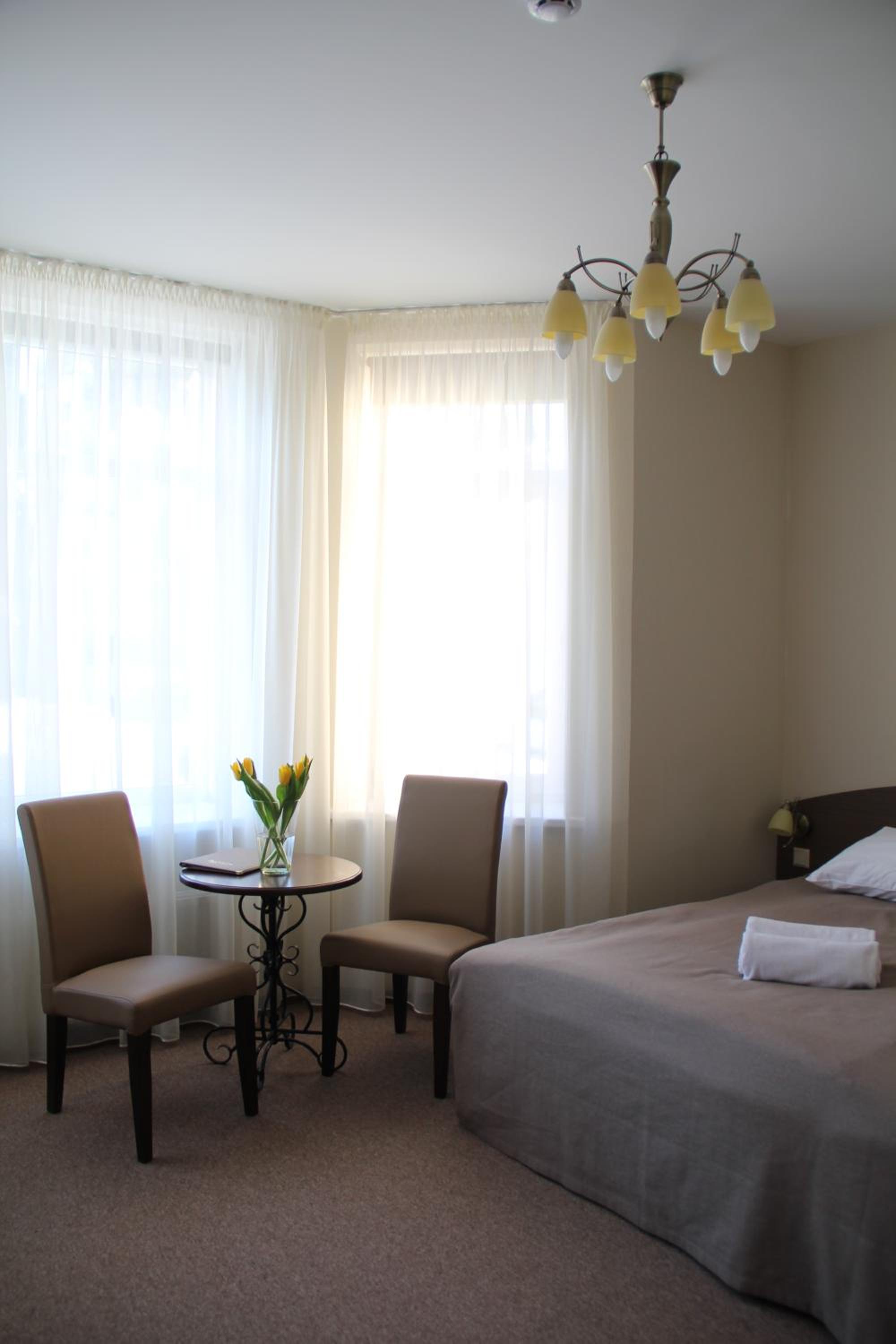Large Double Room photo 2
