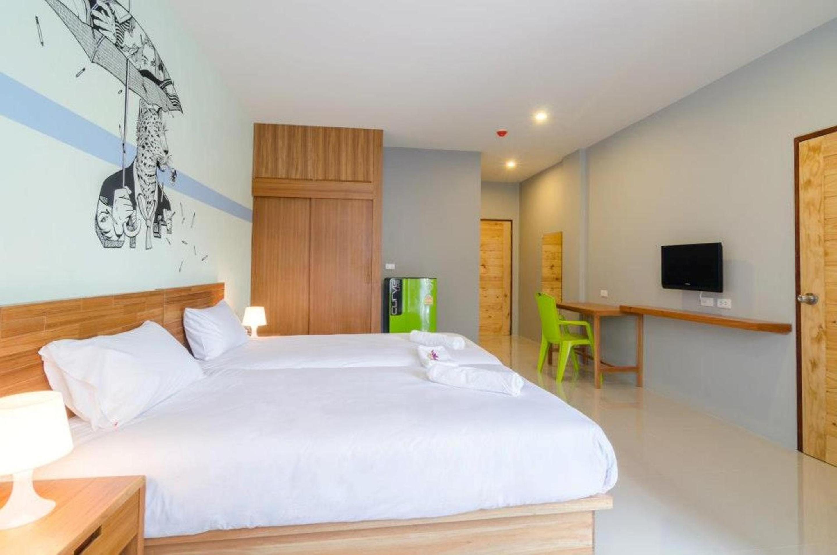 Standard Double or Twin Room - Photo 5