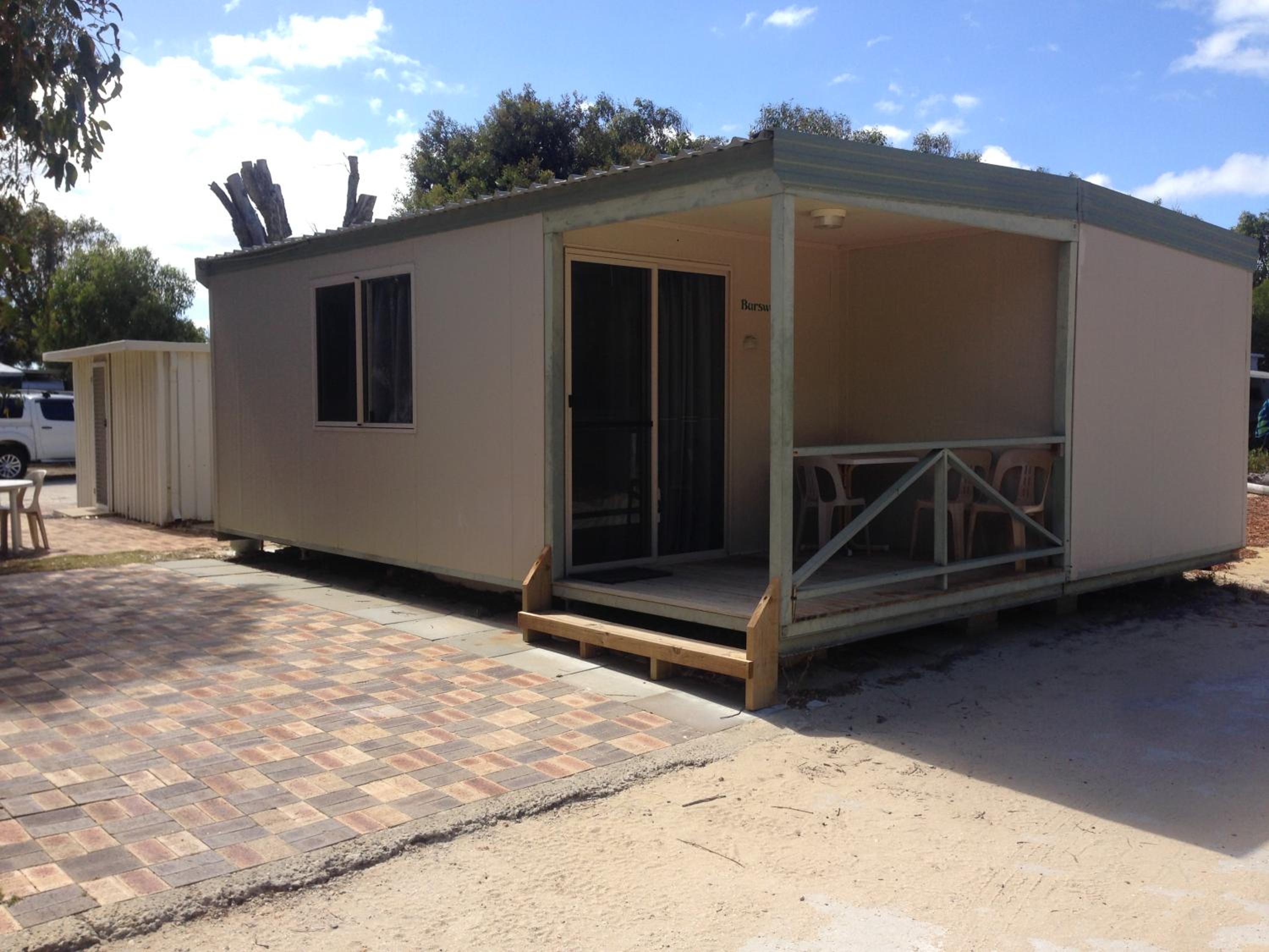 Two-Bedroom Chalet with Shared Bathroom photo 2