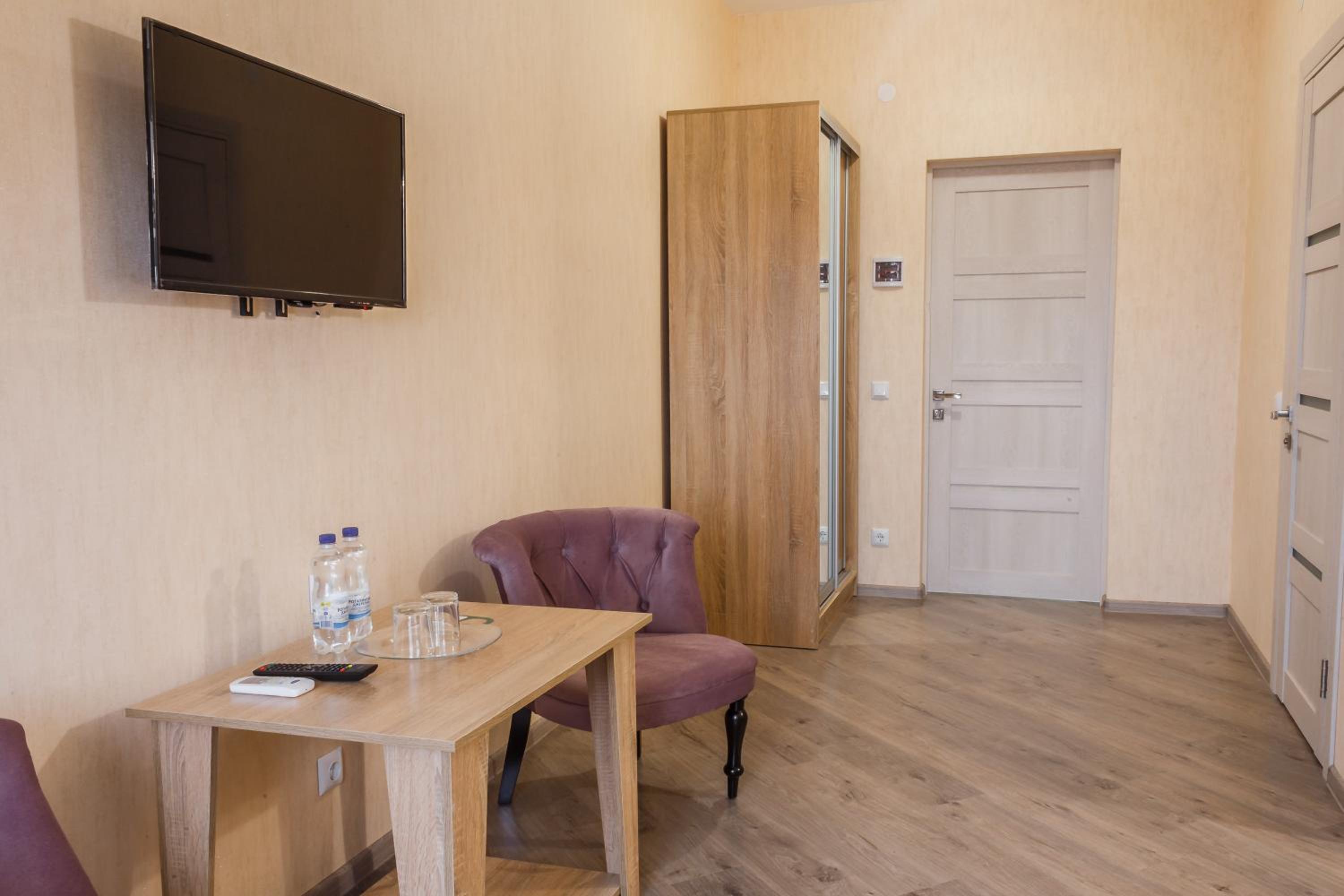 Double Room photo 3