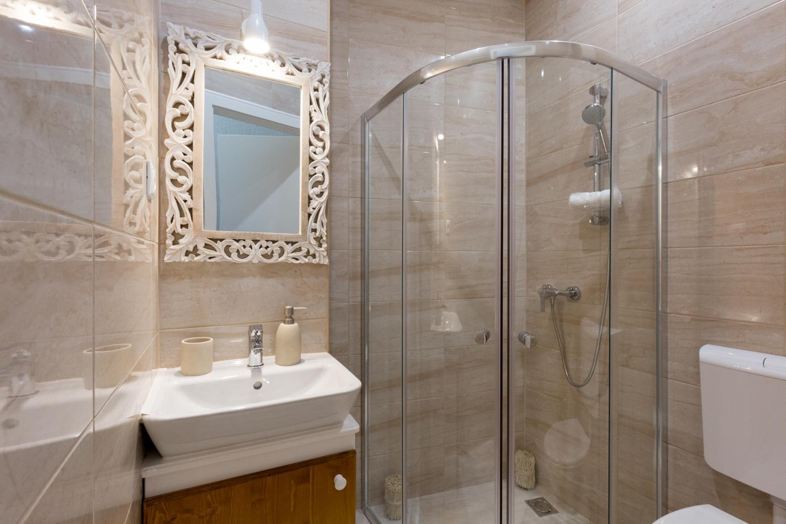 Superior Apartment - Photo 7