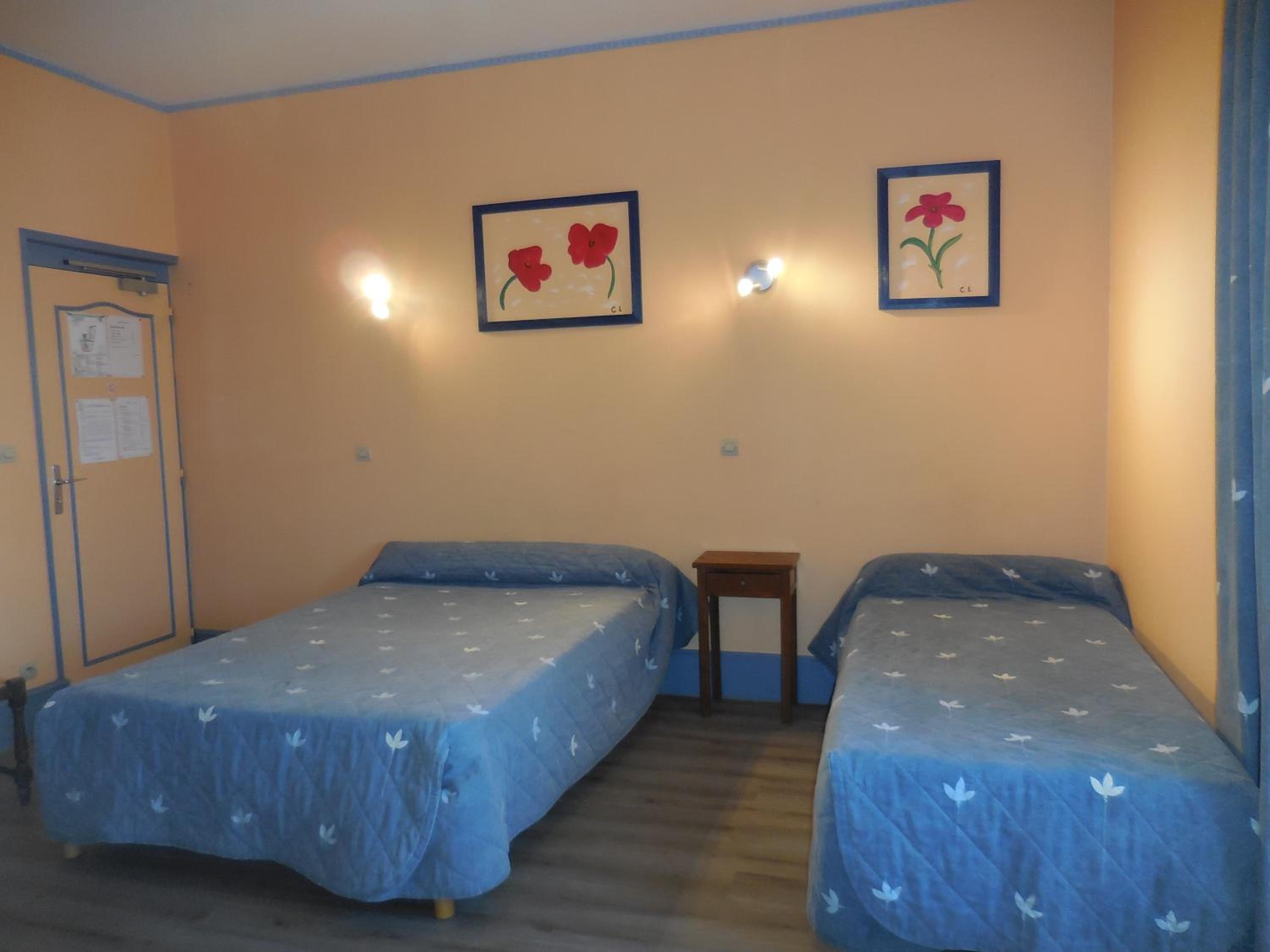 Triple Room with City View - Photo 2