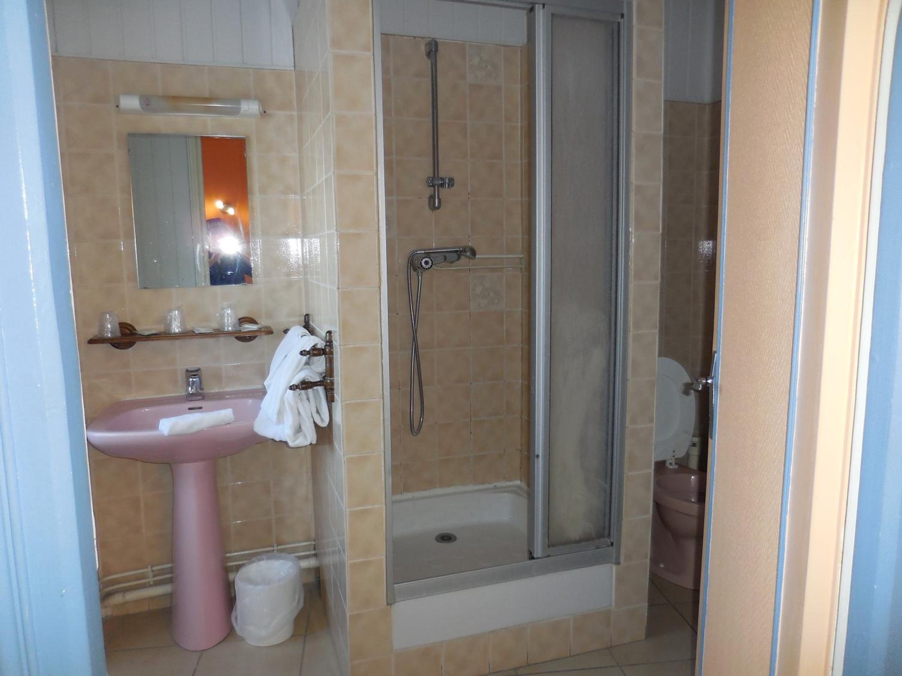 Triple Room with City View - Photo 3