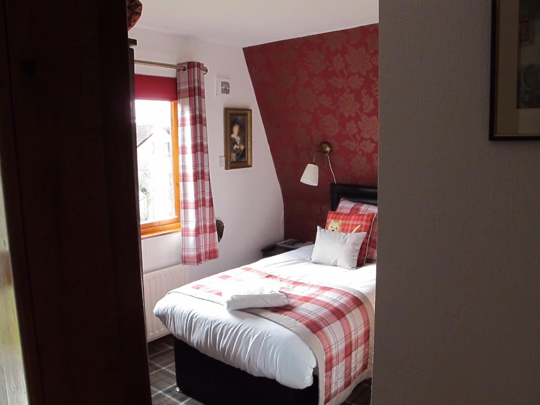 Single Room photo 3
