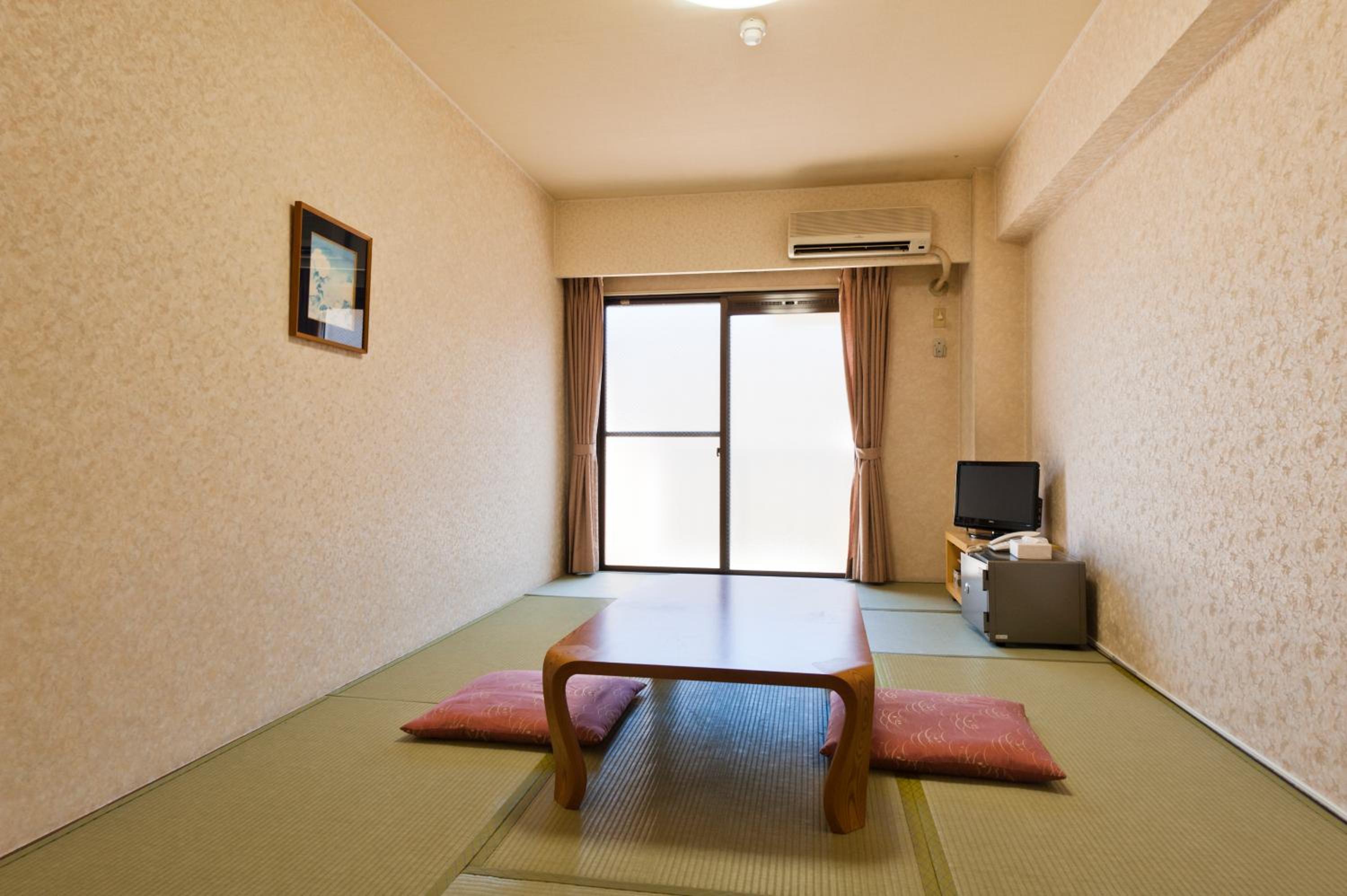 Japanese-Style Standard Room - Photo 1