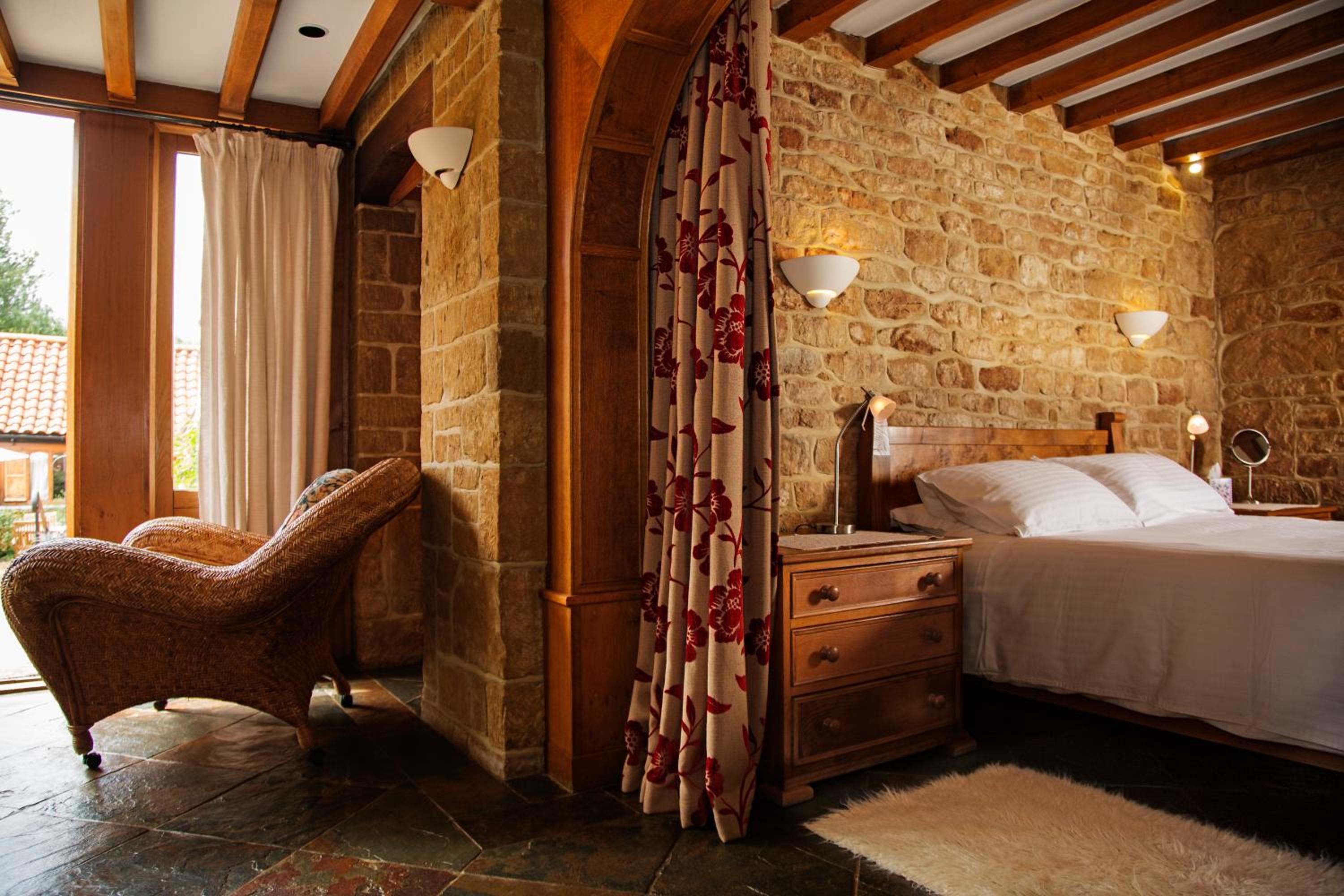 One-Bedroom House - Photo 19