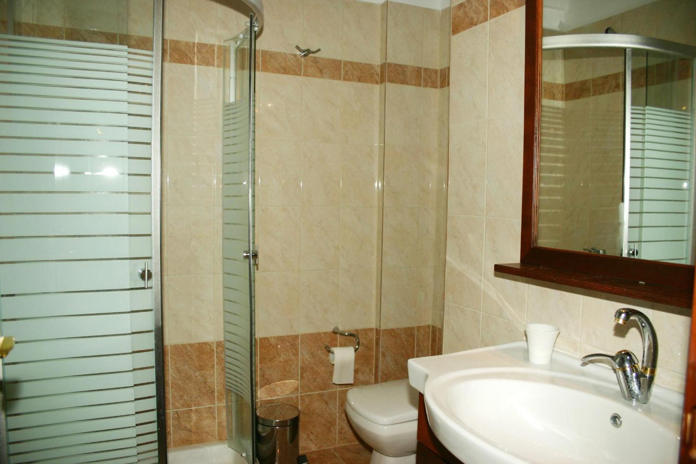 Standard One Bedroom Suite with Sea or Garden View photo 3