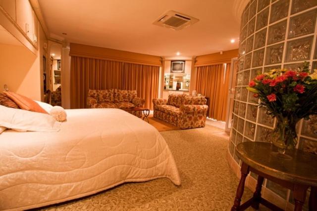 Queen Room - Photo 3
