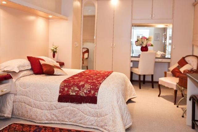 Queen Room - Photo 2