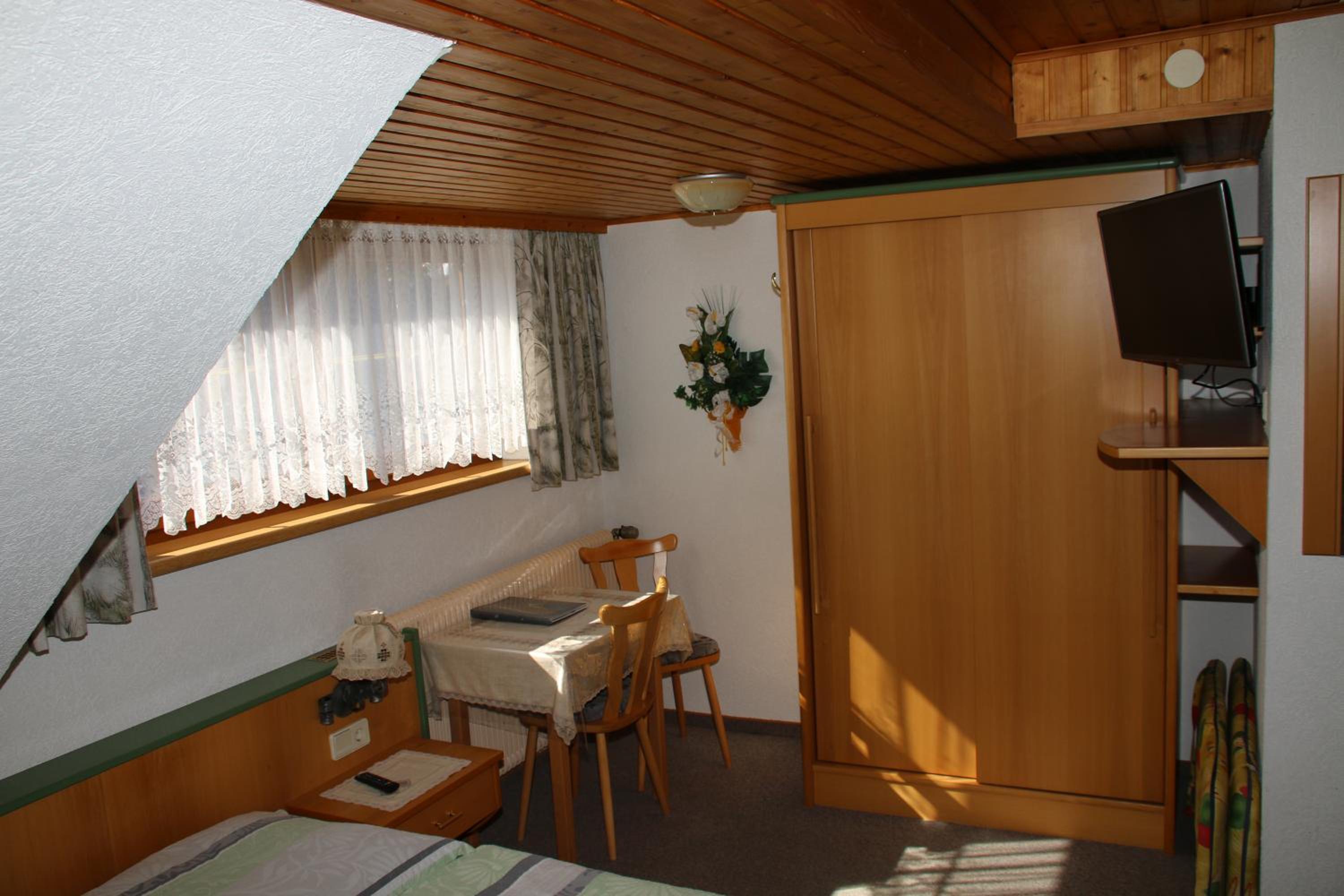 Double Room with Balcony photo 2