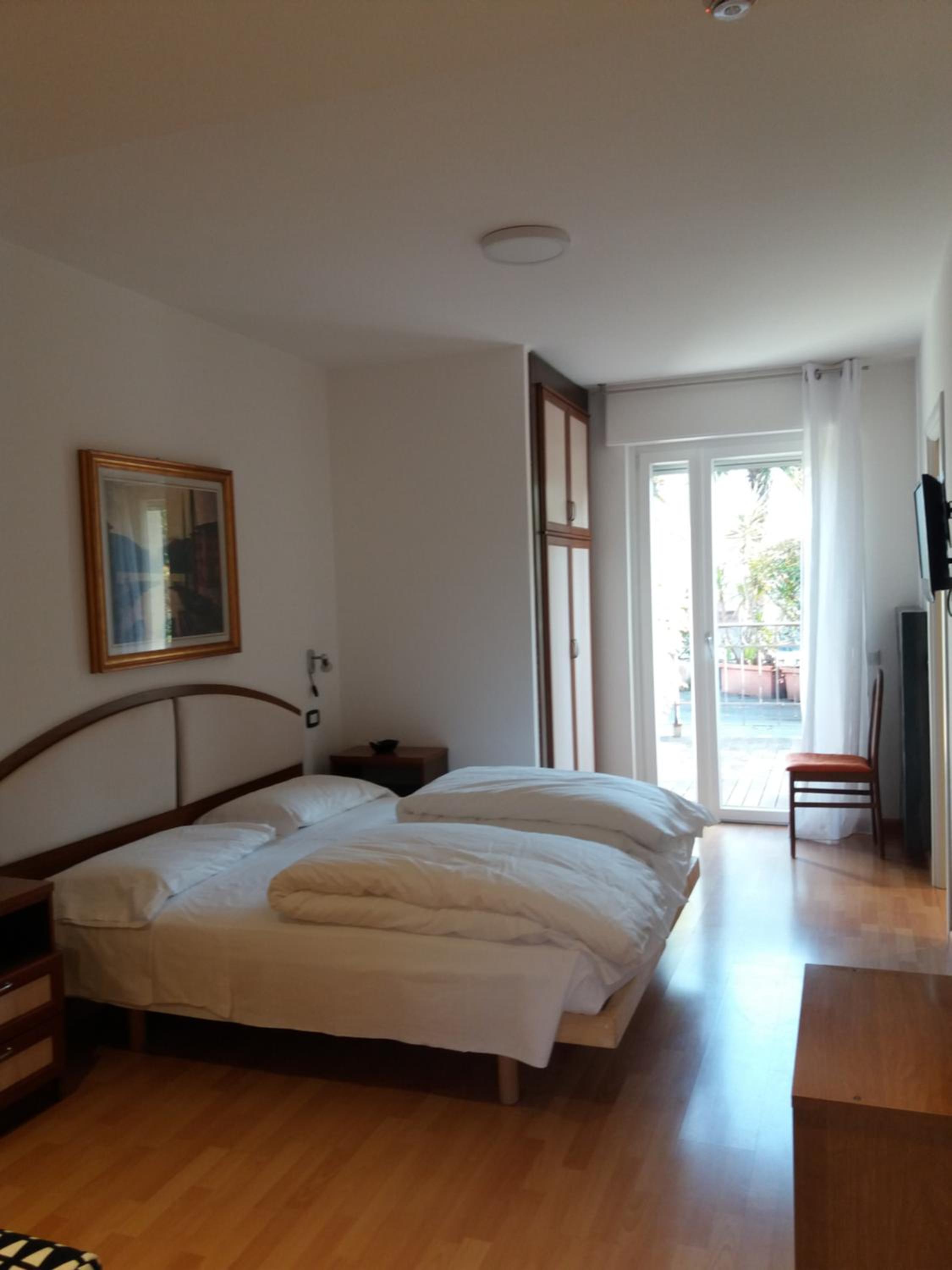 Double or Twin Room - Photo 1