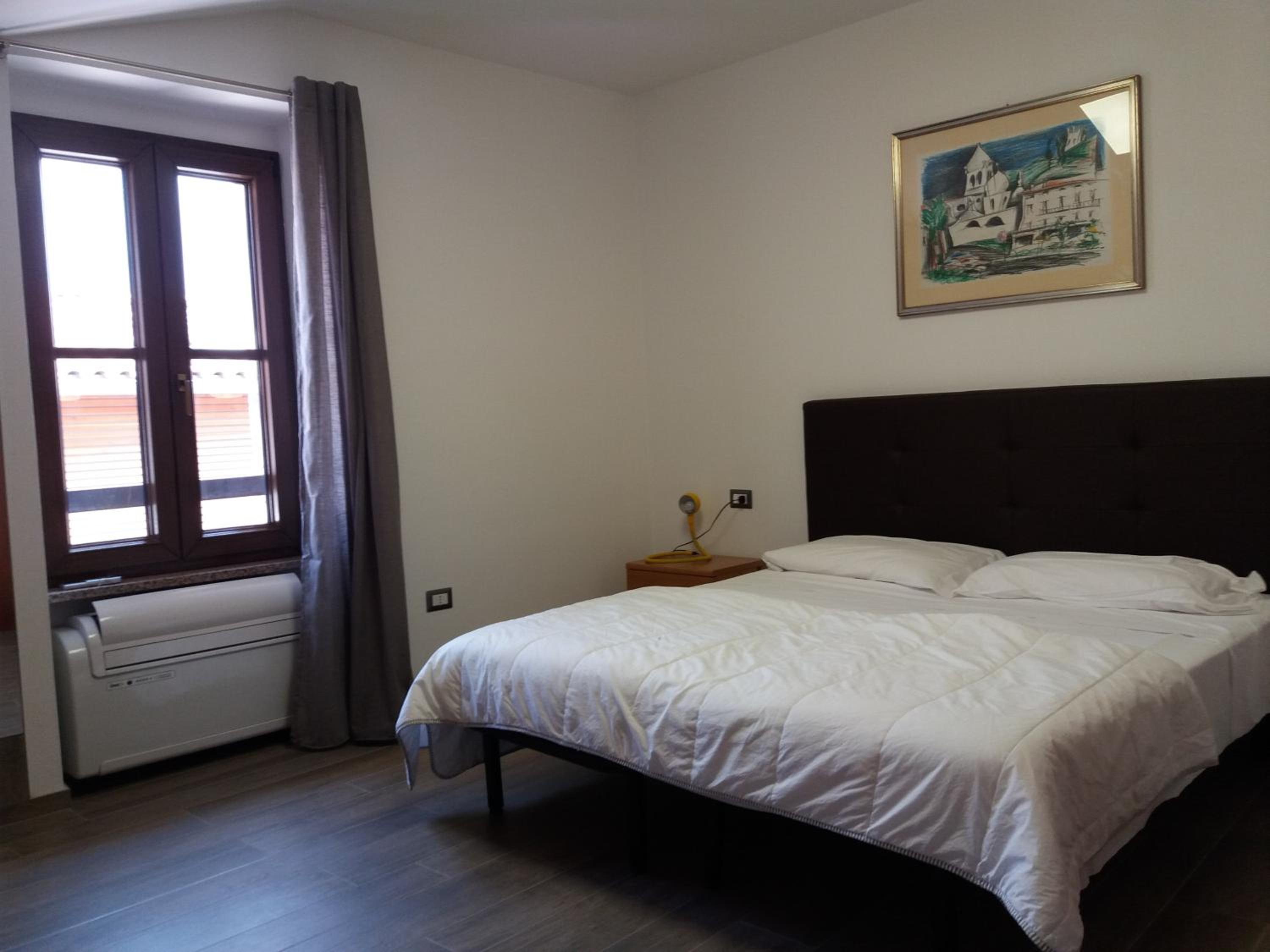 Double or Twin Room - Photo 10