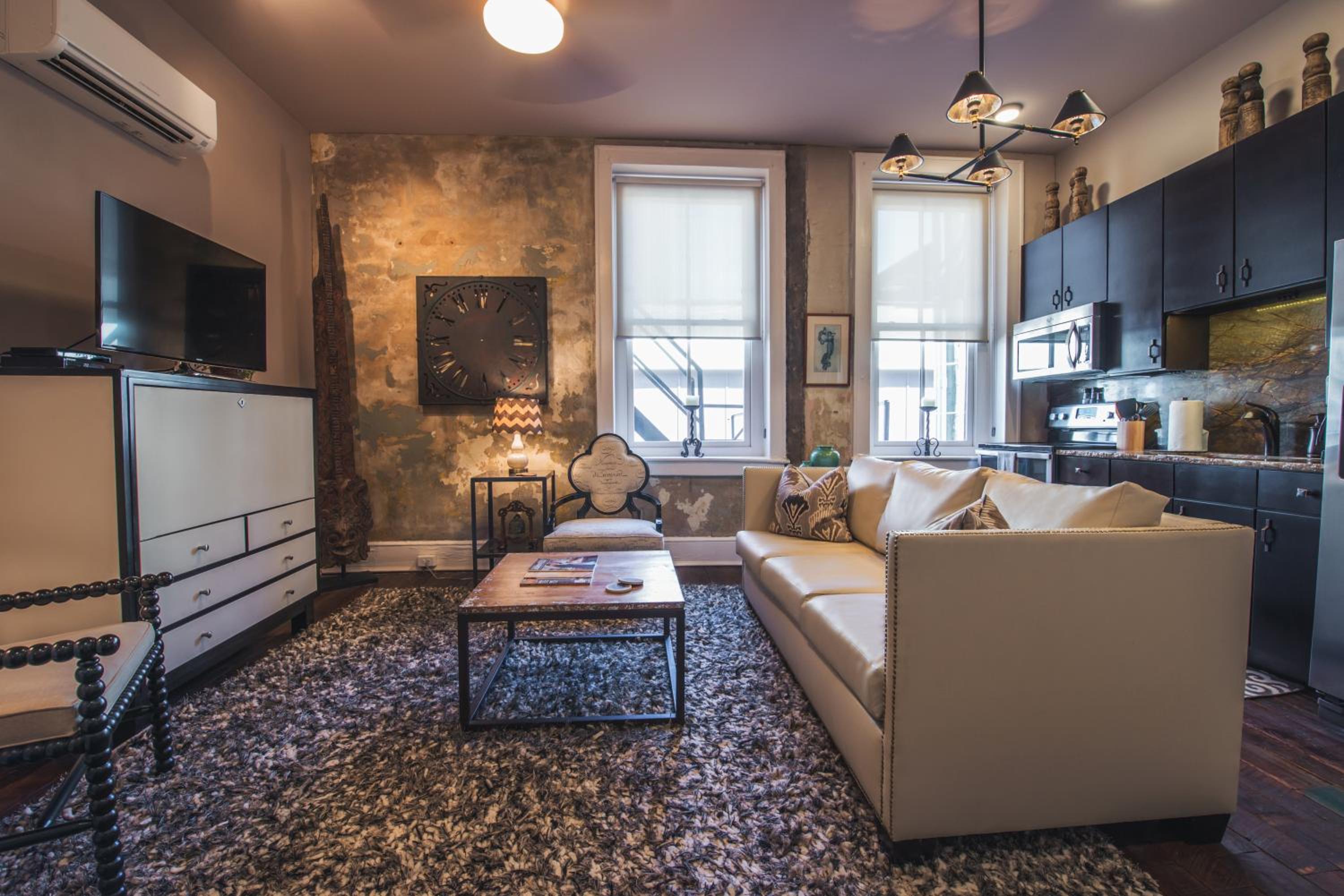 Queen Suite with Two Queen Beds