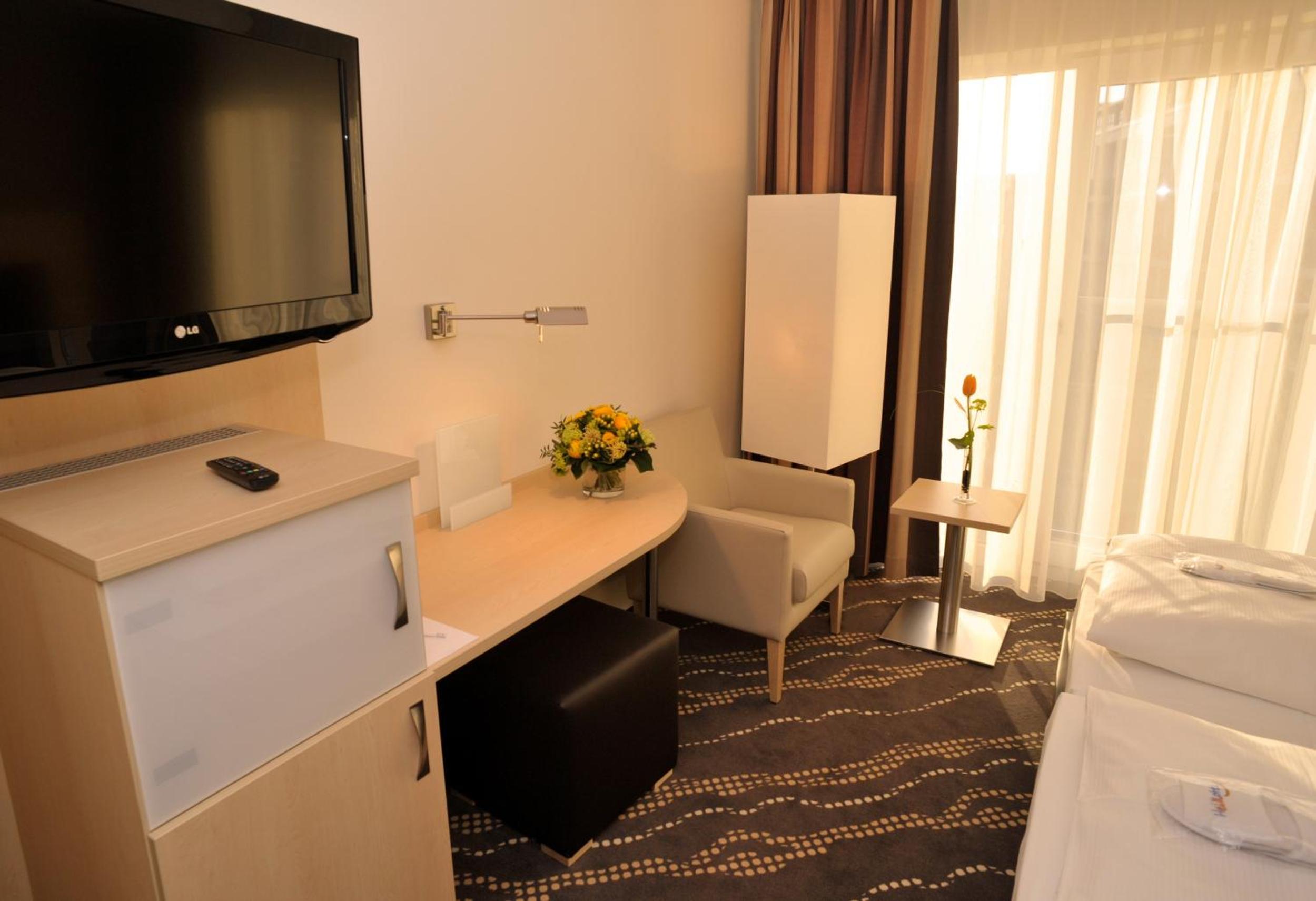 Standard Double Room - Photo 4