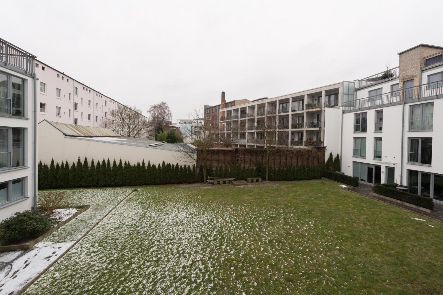 Double Room with Courtyard View - Photo 4