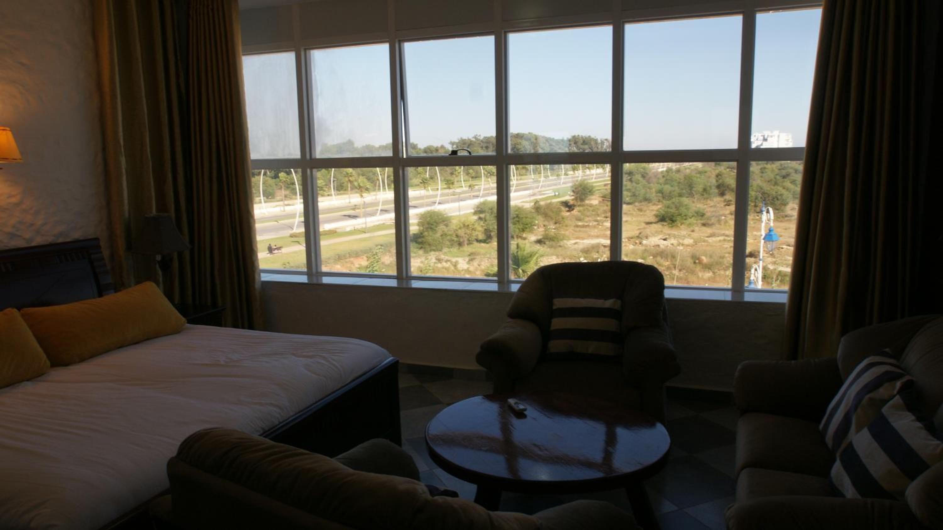 Suite (2 Adults) photo 3