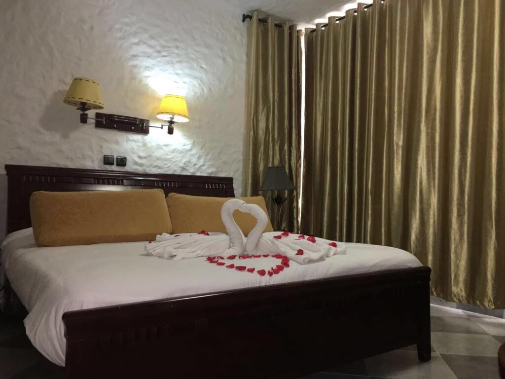 Large Suite photo 1