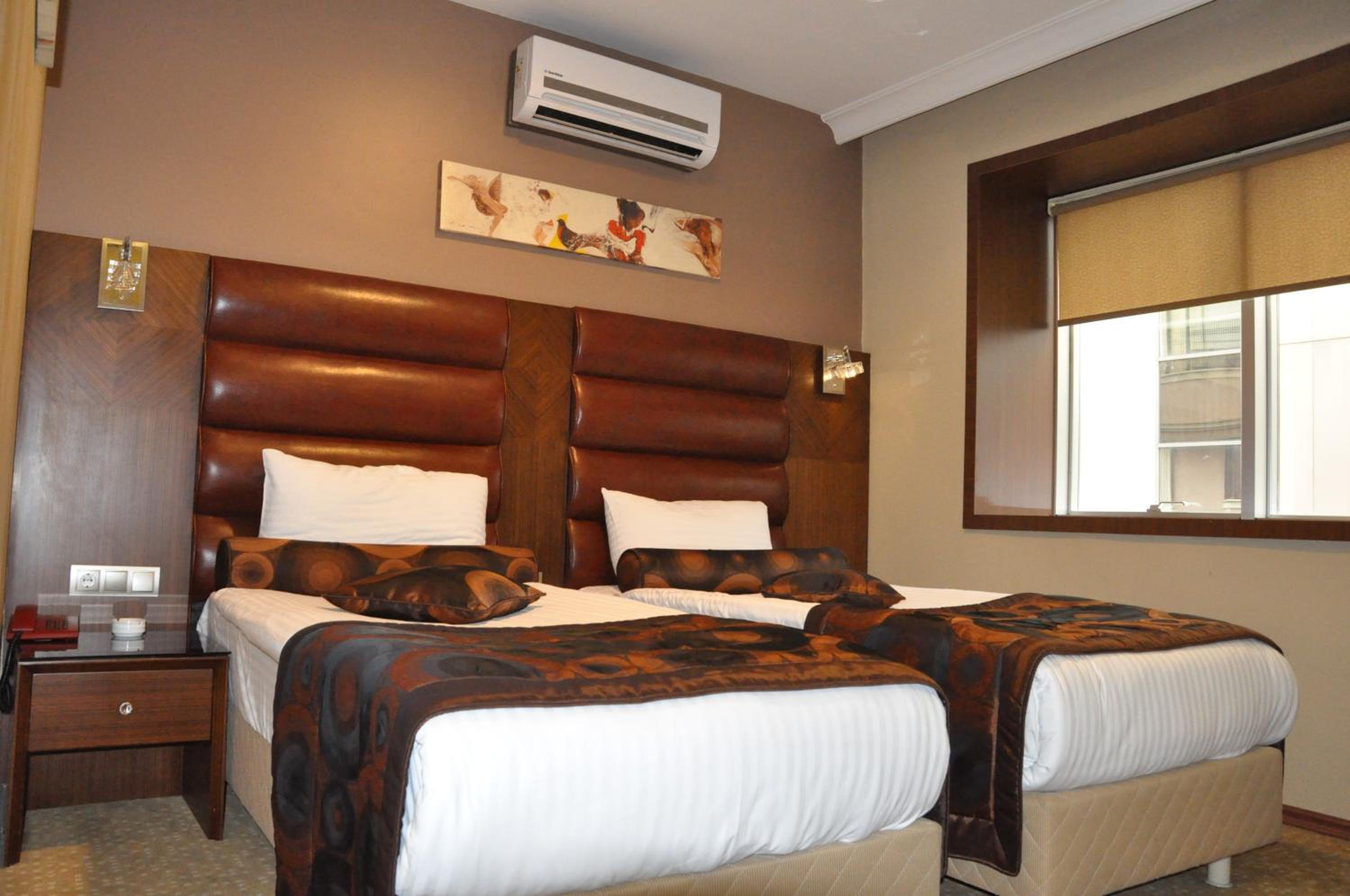 Standard Double or Twin Room photo 3