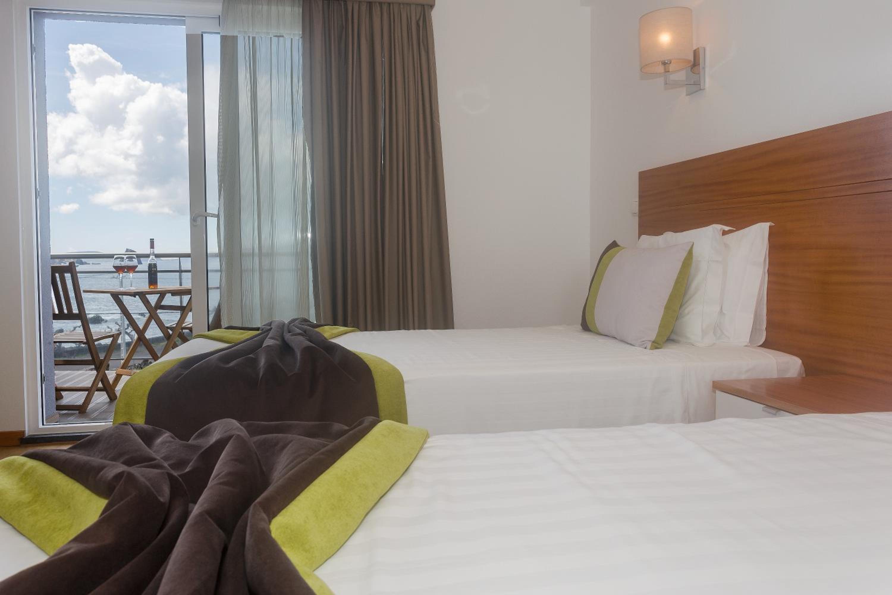 Apartment with Sea View - Photo 12