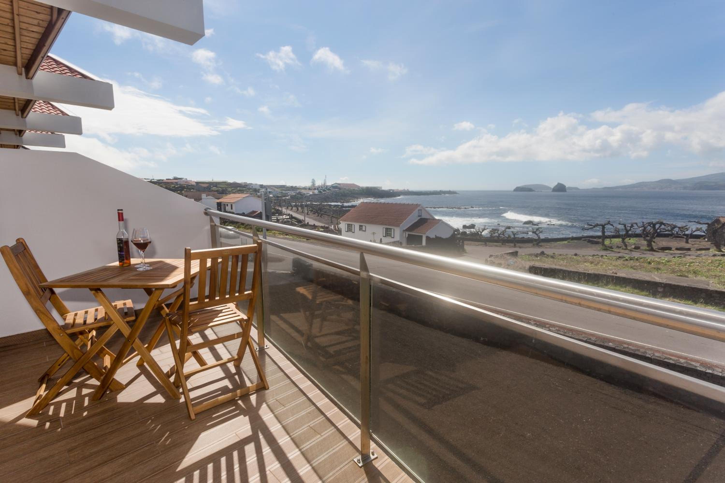 Apartment with Sea View - Photo 14