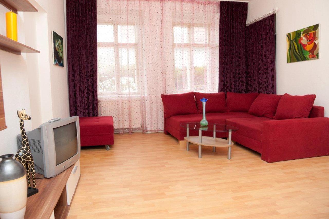 Apartment photo 1