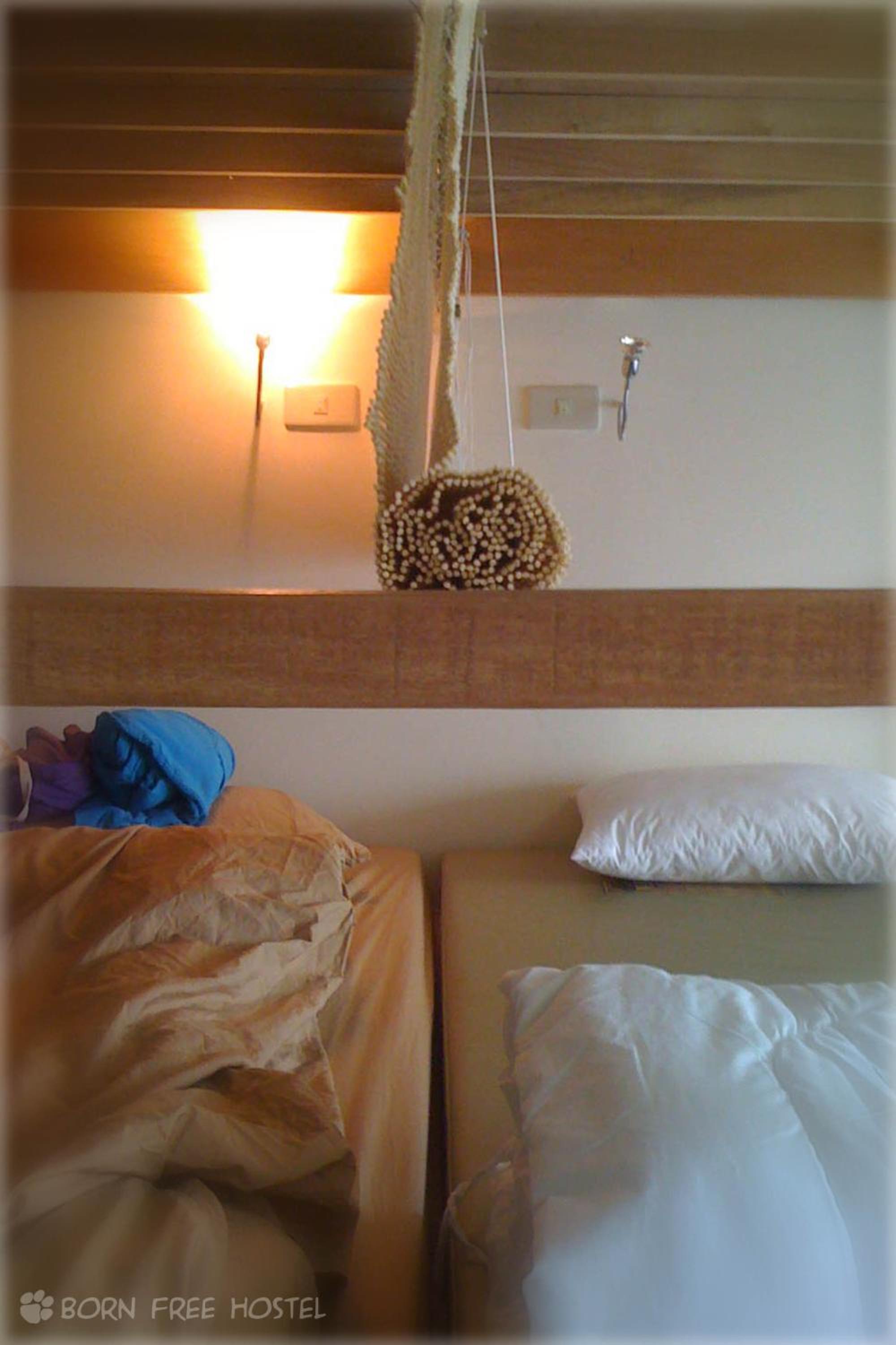 Bed in 12-bed in Mixed Dormitory Room photo 2
