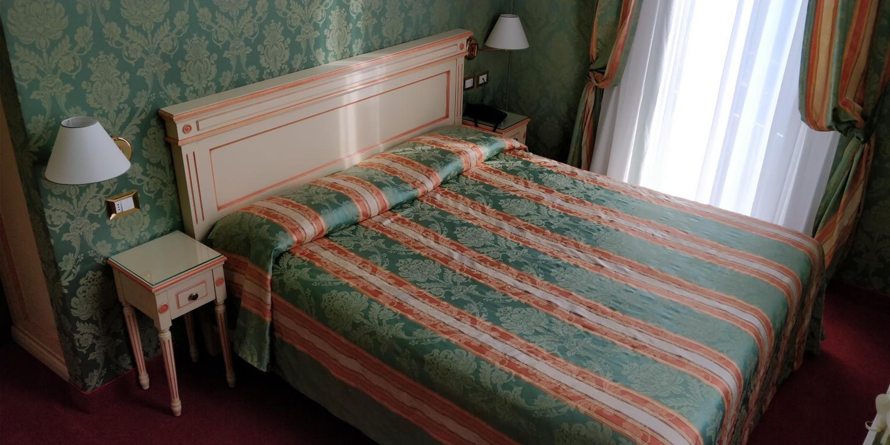 Standard Double Room - Photo 4