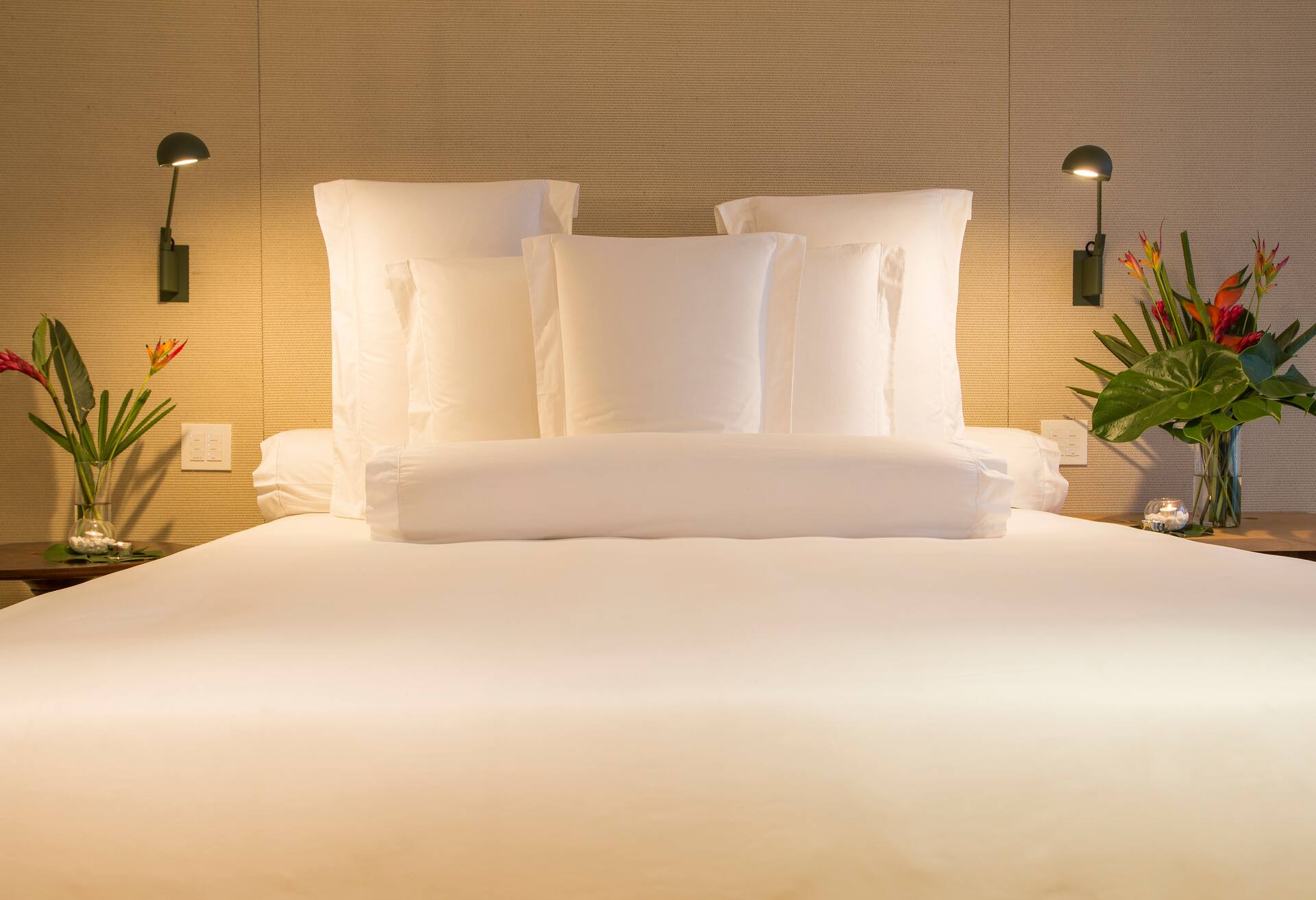 Deluxe King Room Internal View