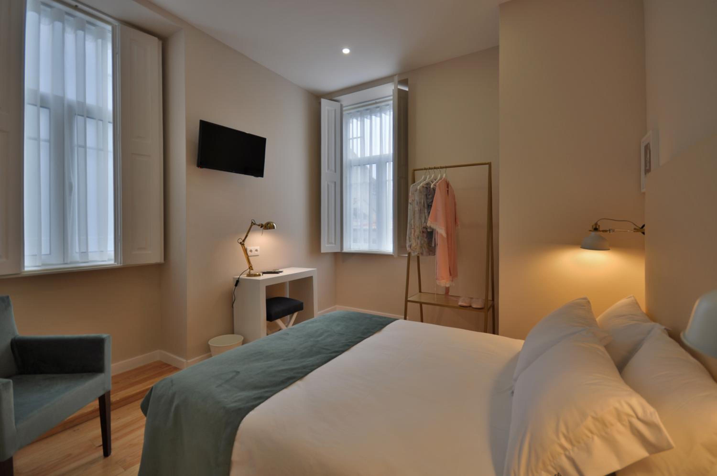 Available room