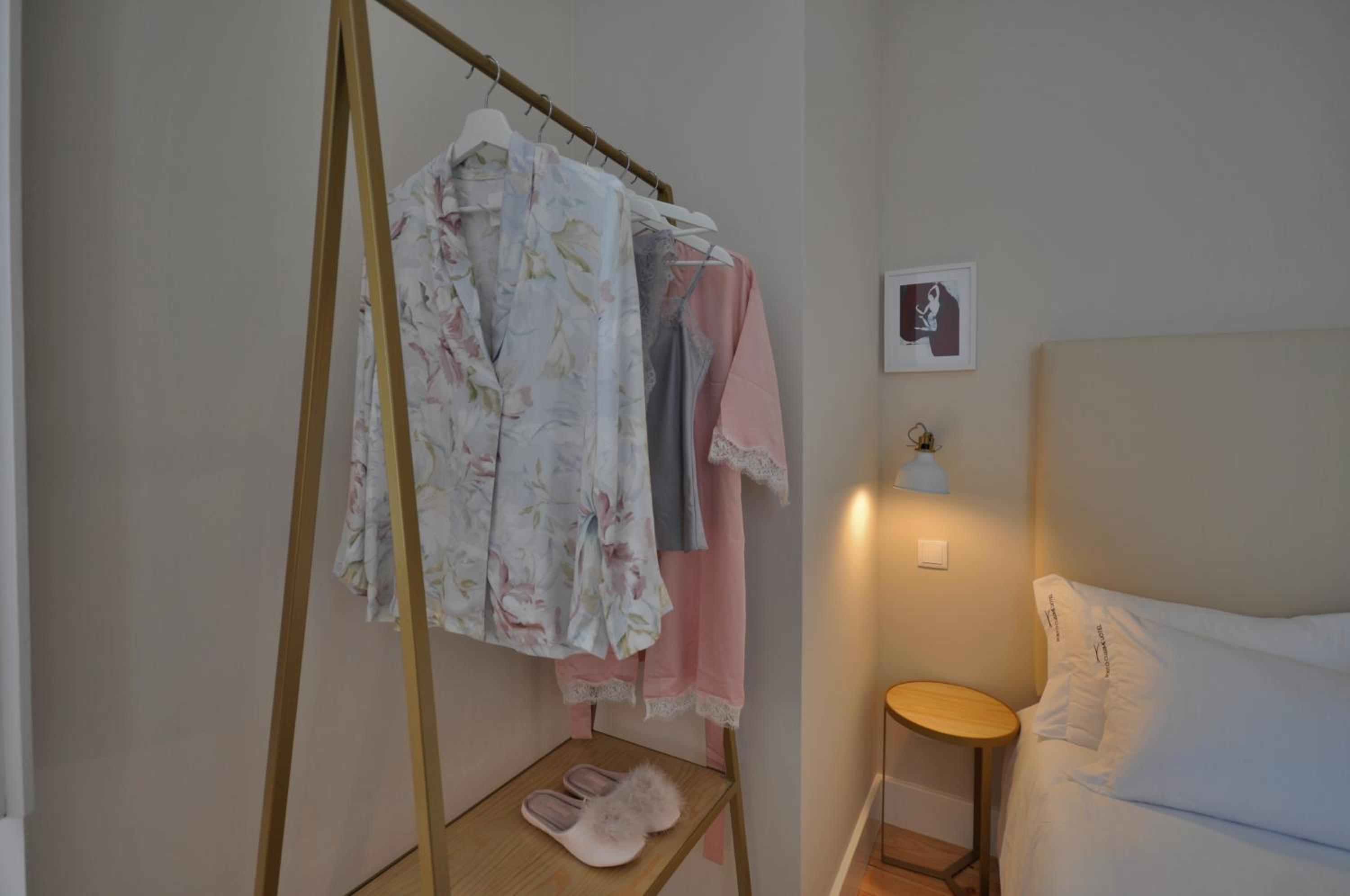 Available room