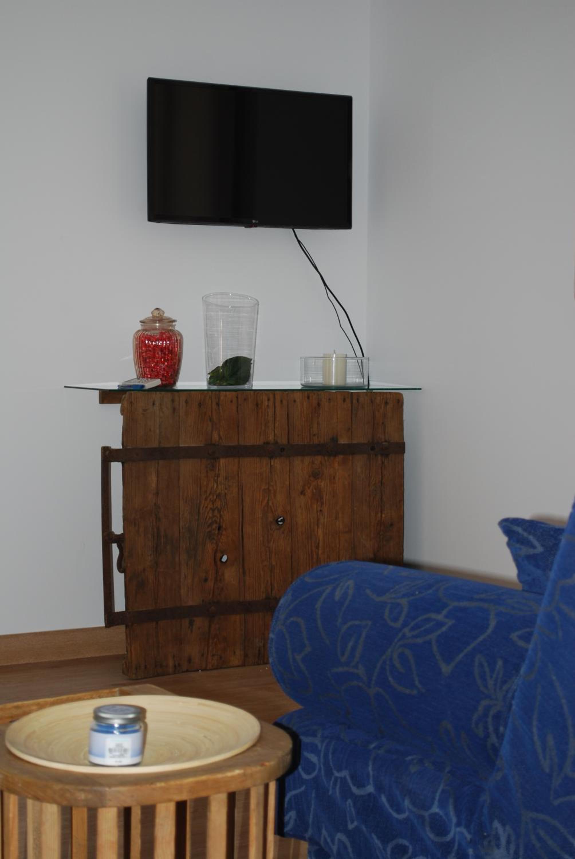 Apartment - Ground Floor photo 2