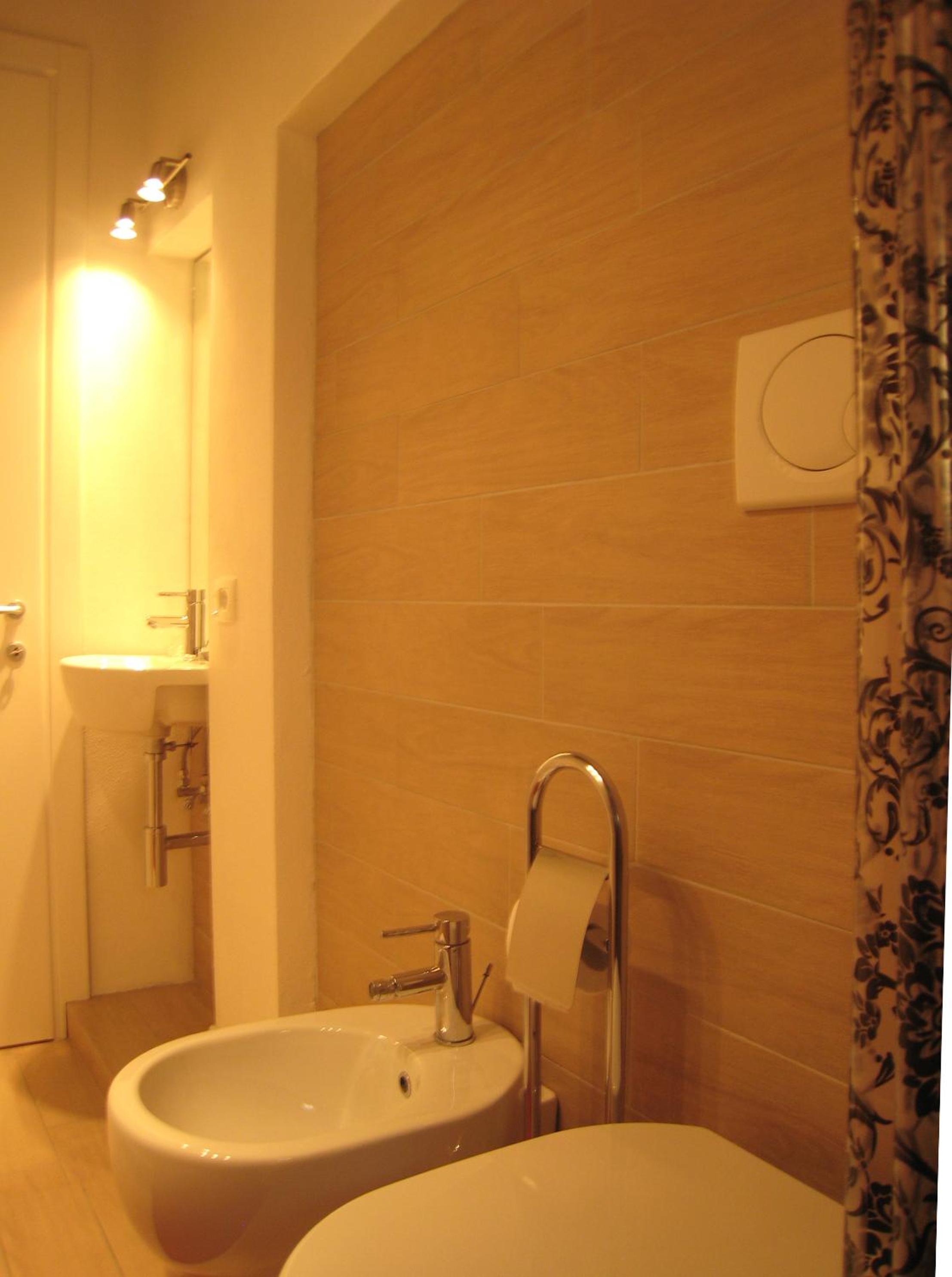 Double or Twin Room - Photo 3