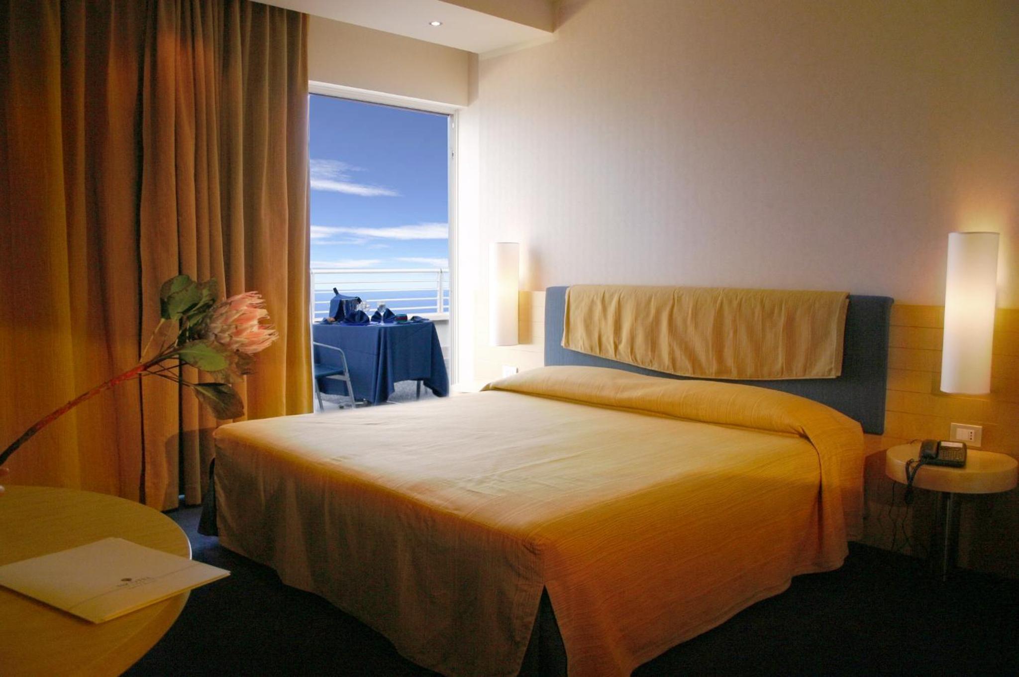 Junior Suite Terrace with Sea View  - Photo 1