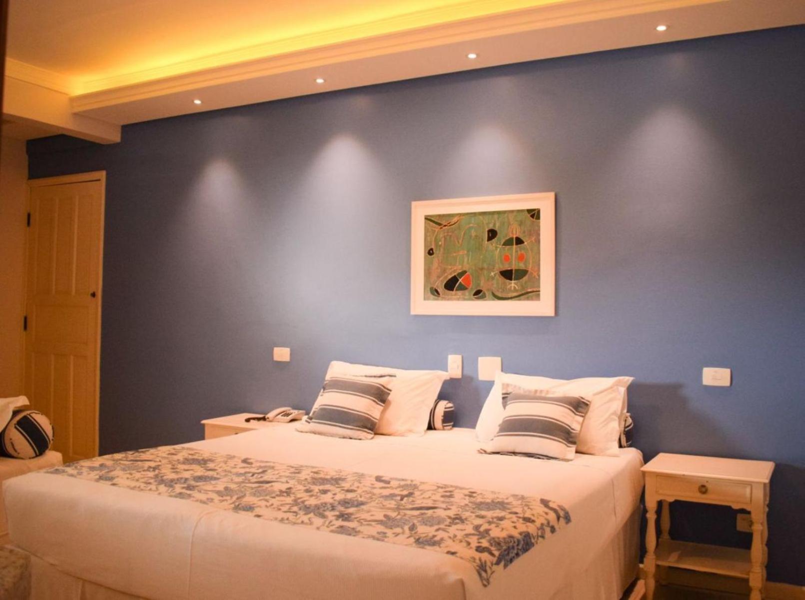 Classic Triple Room thumbnail 5