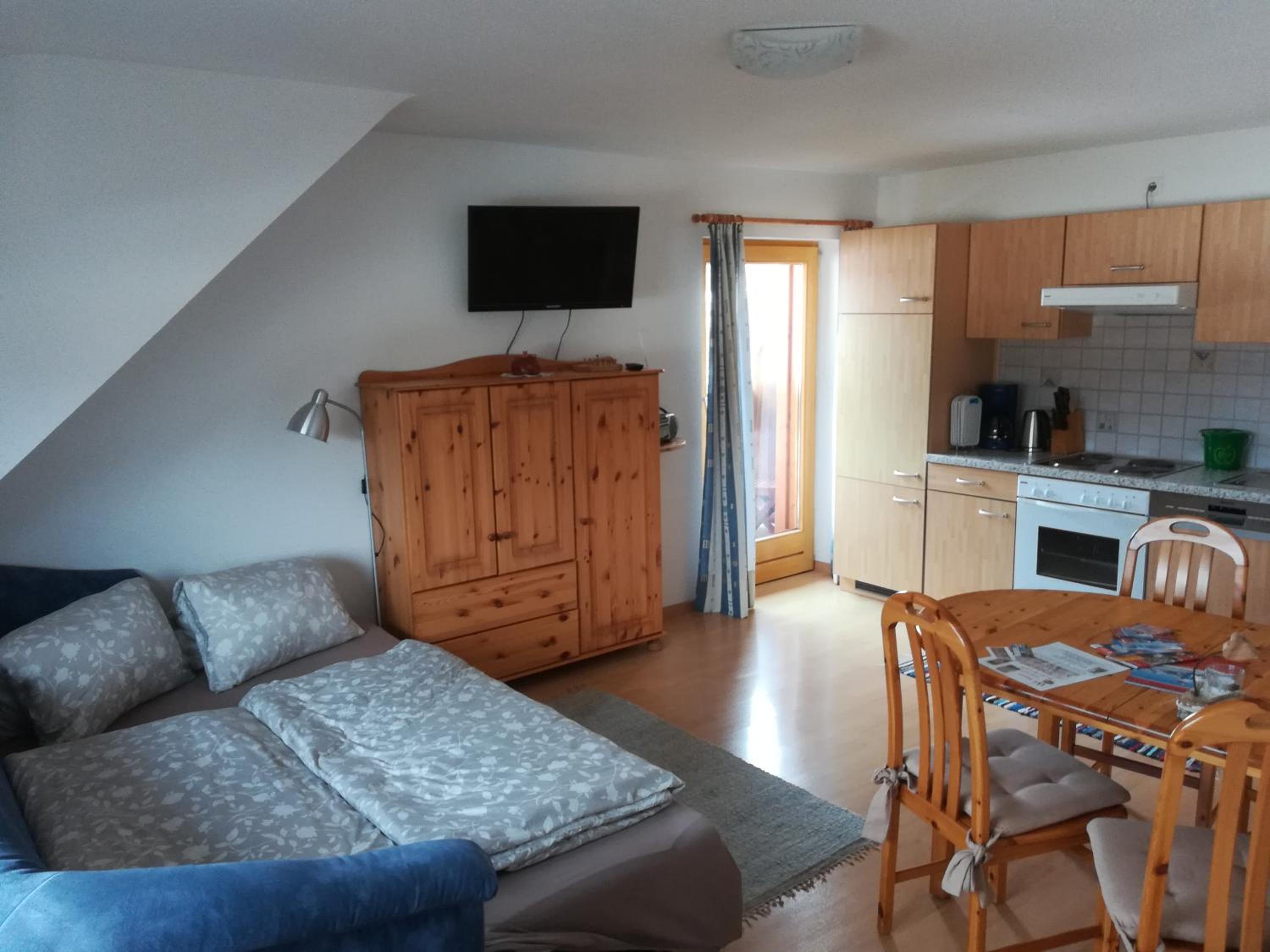 One-Bedroom Apartment with Balcony photo 2