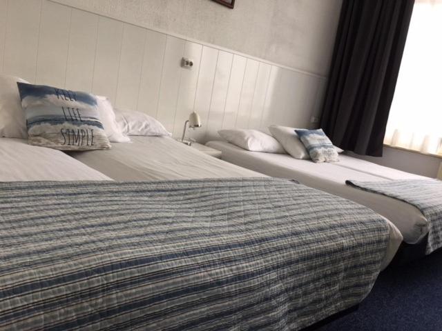 Quadruple Room - Photo 1