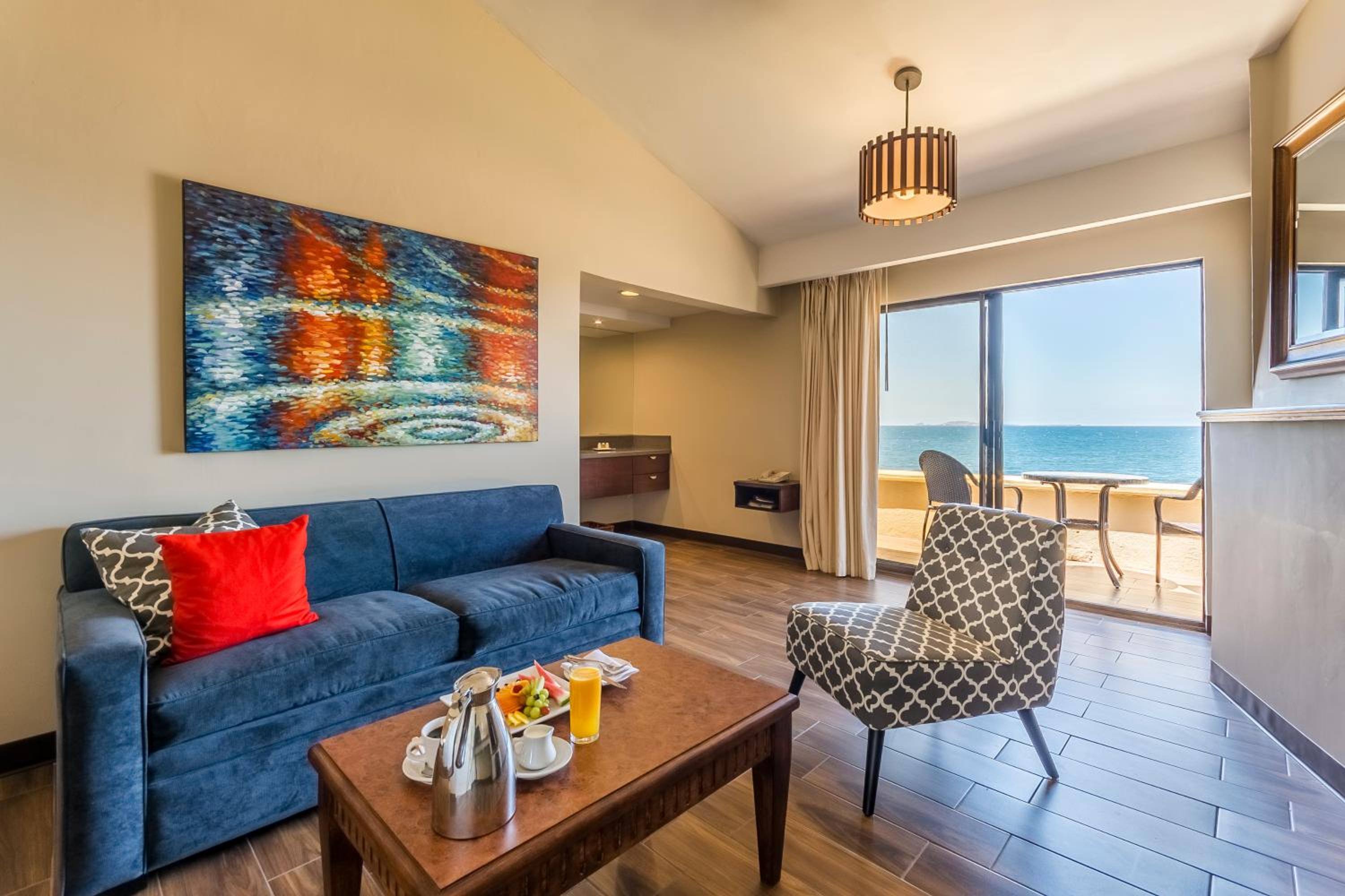 One-Bedroom Suite