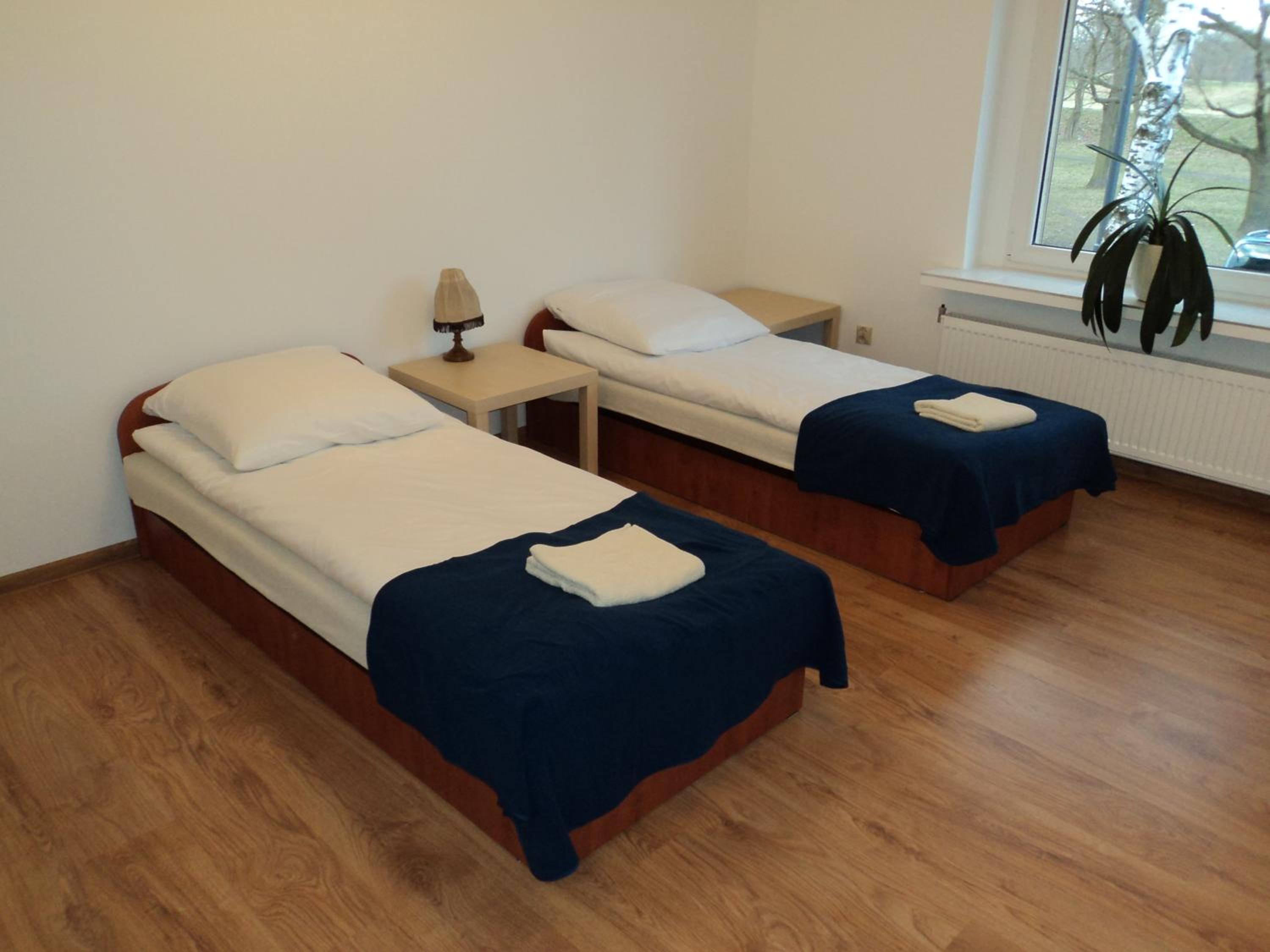 One-Bedroom Apartment - Photo 2