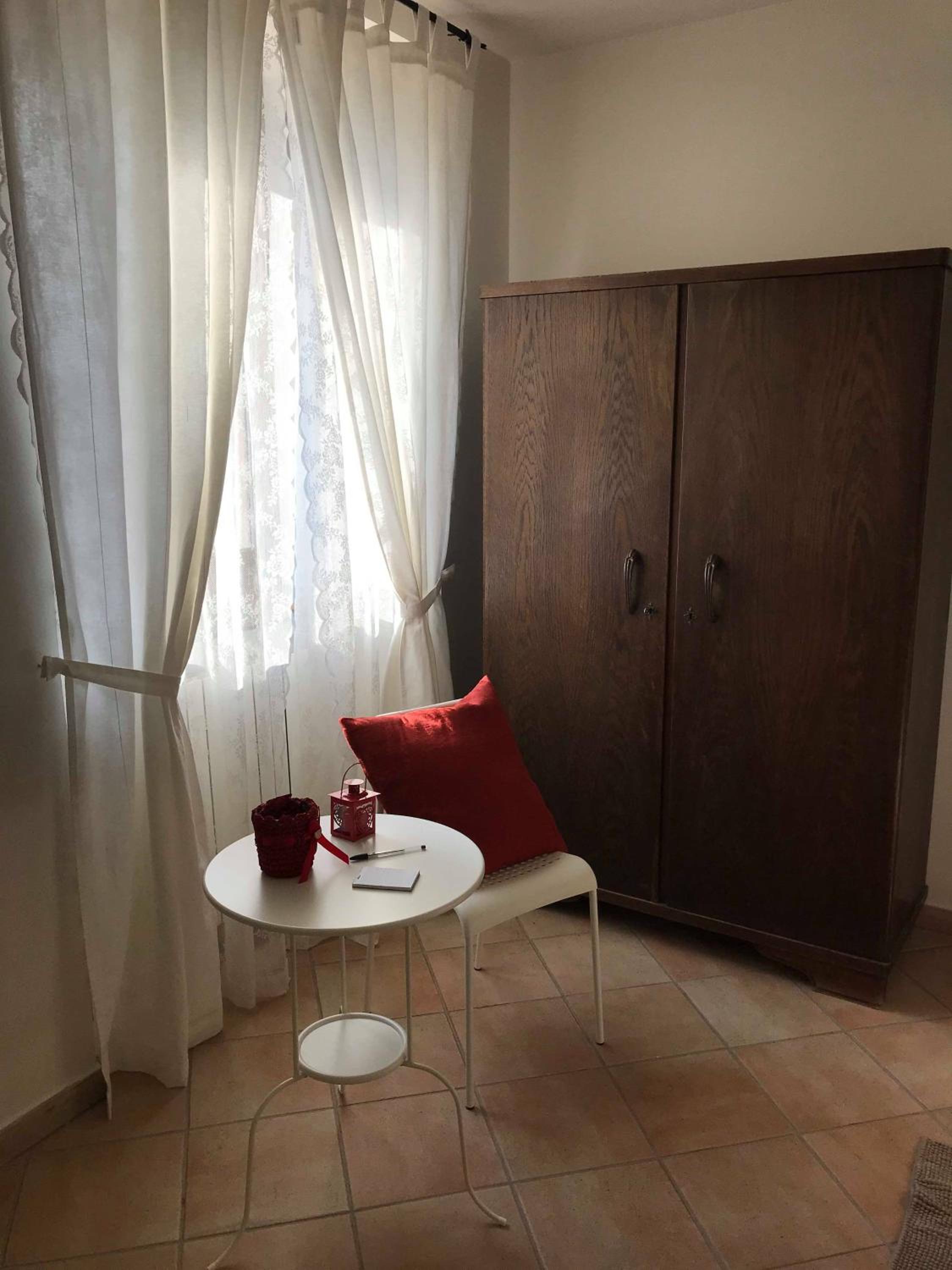 Three-Bedroom House - Photo 11